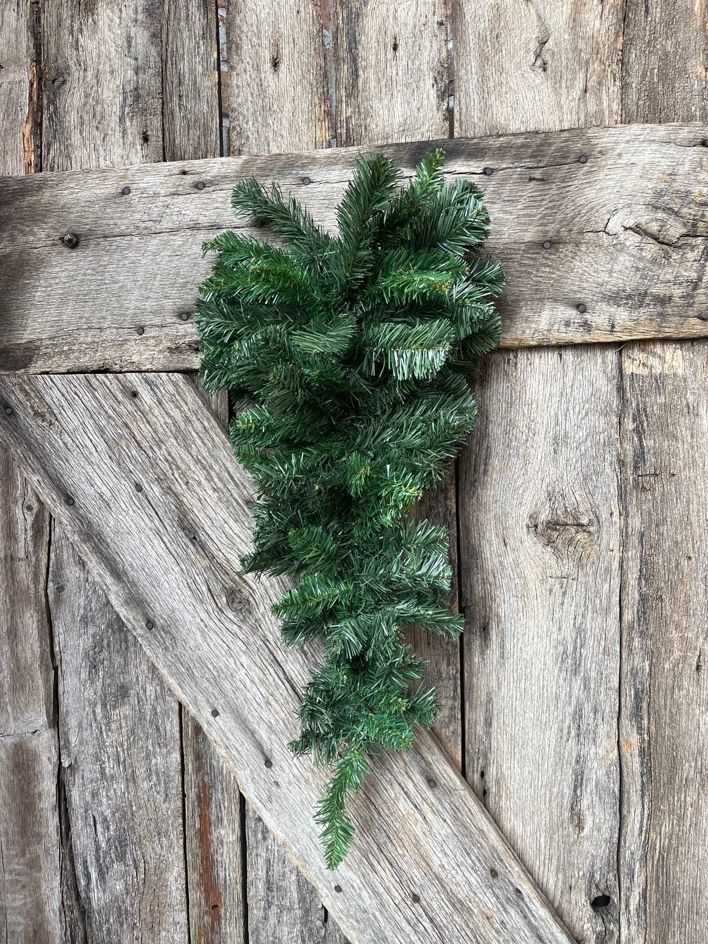 24 inch teardrop swag, pine work form, pine swag