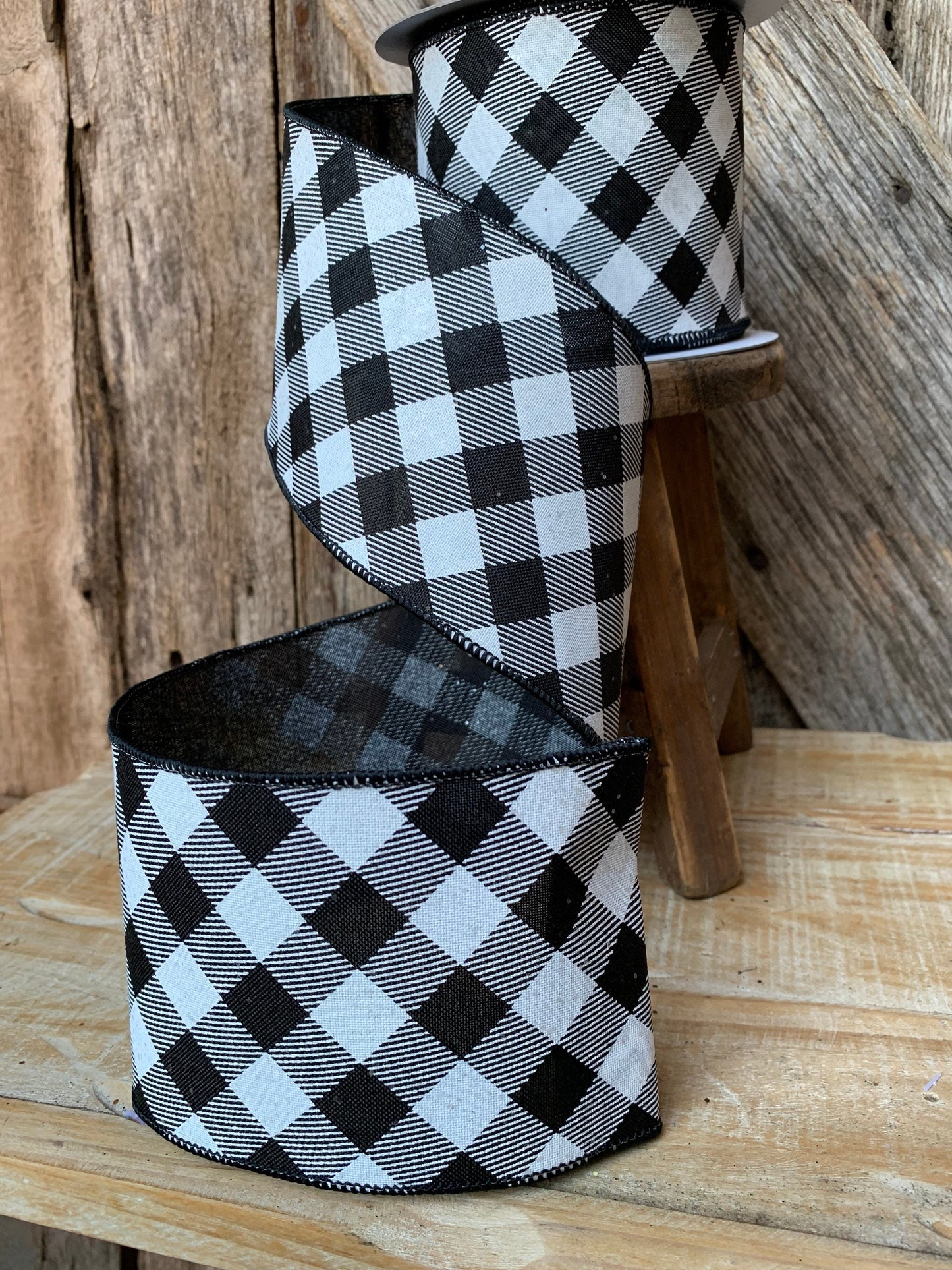 Farrisilk ribbon, black and white plaid ribbon, luxury ribbon, plaid ribbon, black and white ribbon, 4 inch ribbon, fall, Christmas