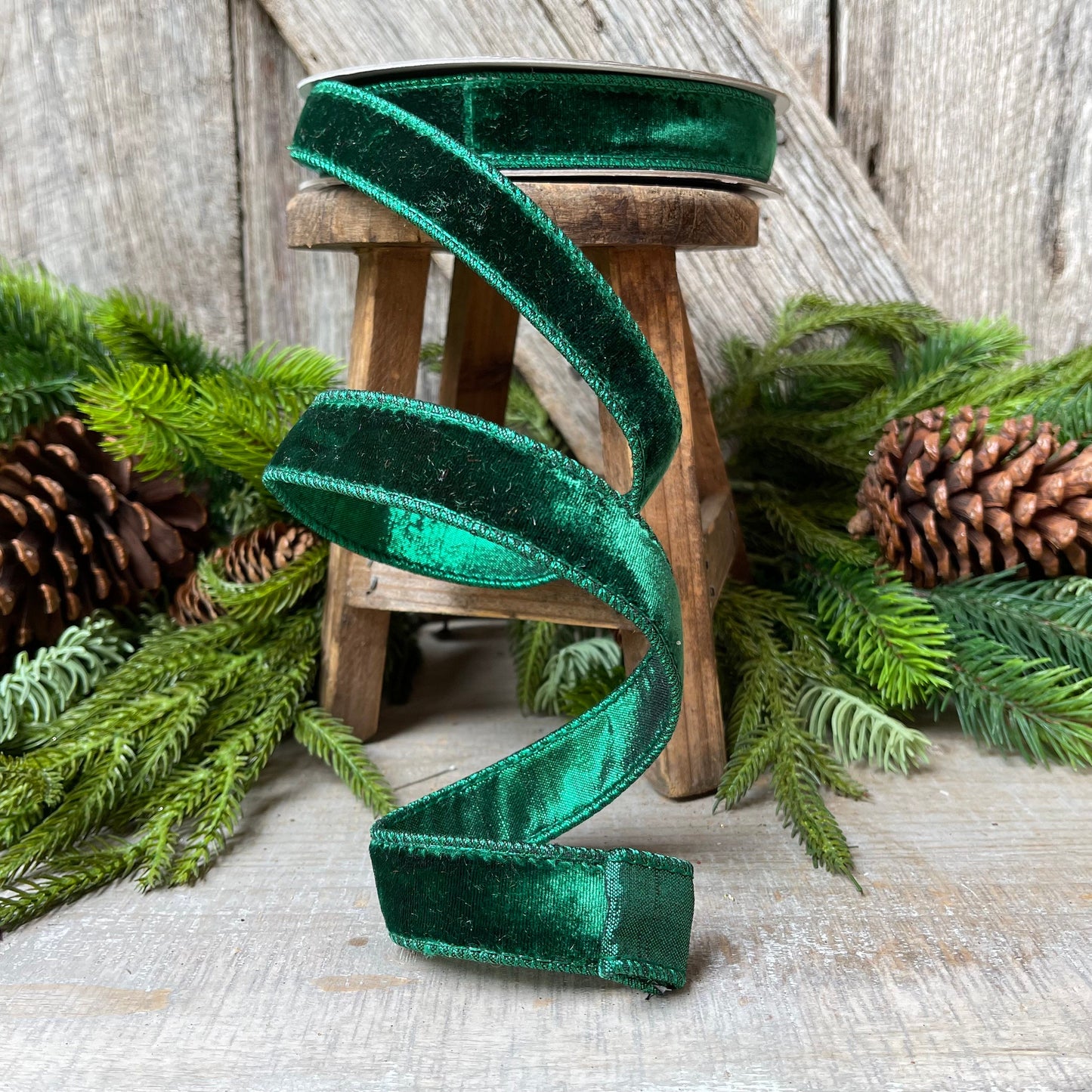 1" Emerald Green Velvet, Farrisilk Ribbon, Green Velvet Luster Ribbon