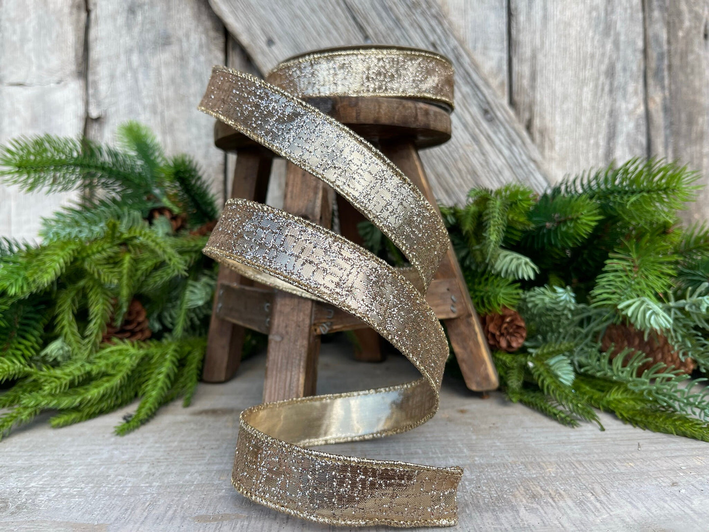 1" Gold Graphic Glitter RIbbon, Farrisilk Ribbon, Christmas Ribbon
