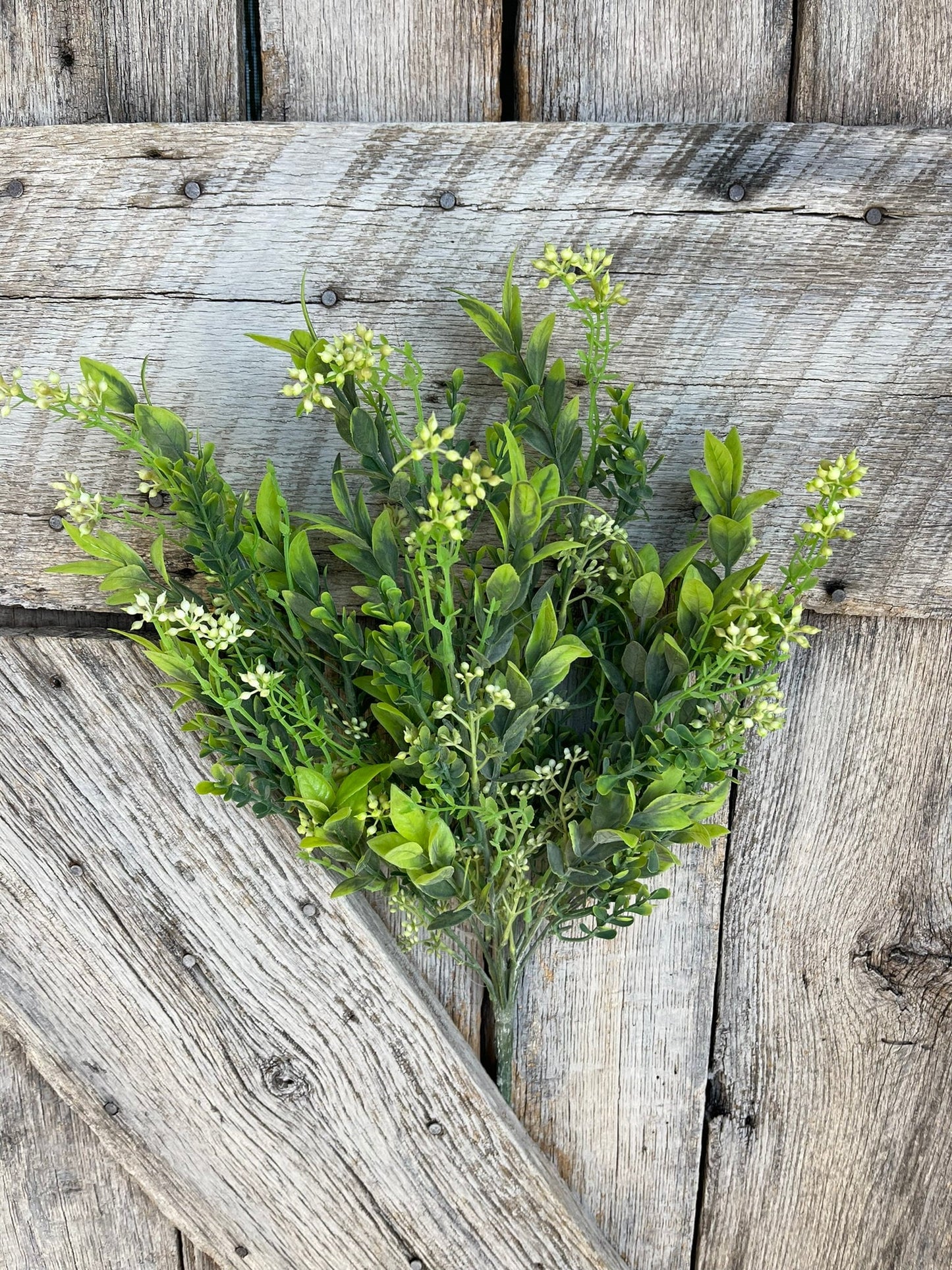 21" Mixed Greenery Bush, Greenery Bush Mixed Leaves/Spike/Grasses Light Green/Green