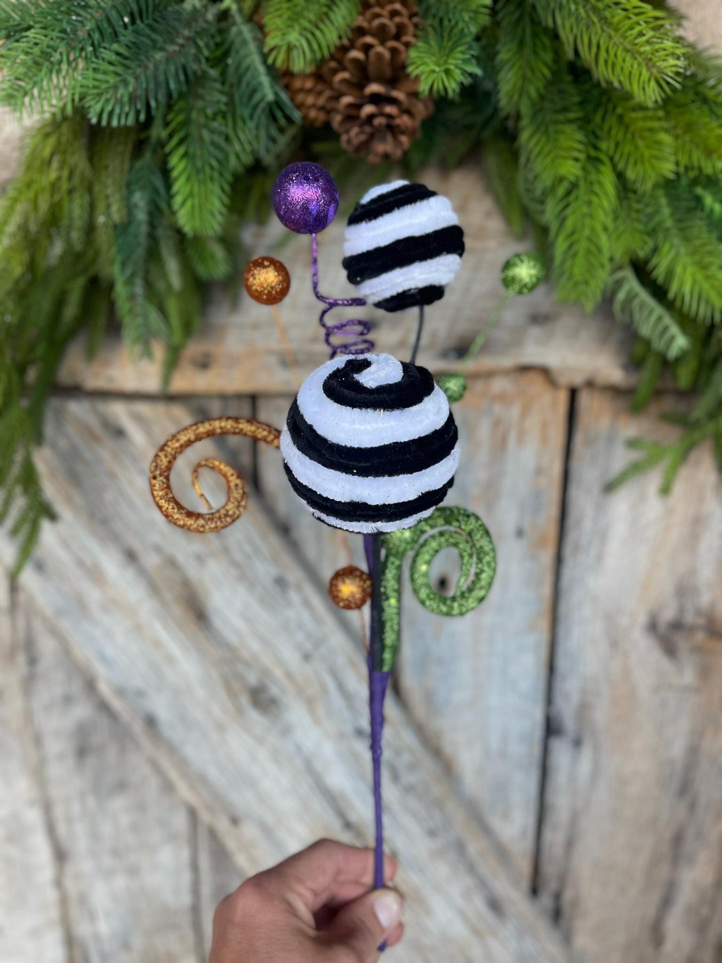 16" Black White Ball Spray, Halloween, Black White Ball Pick Spray