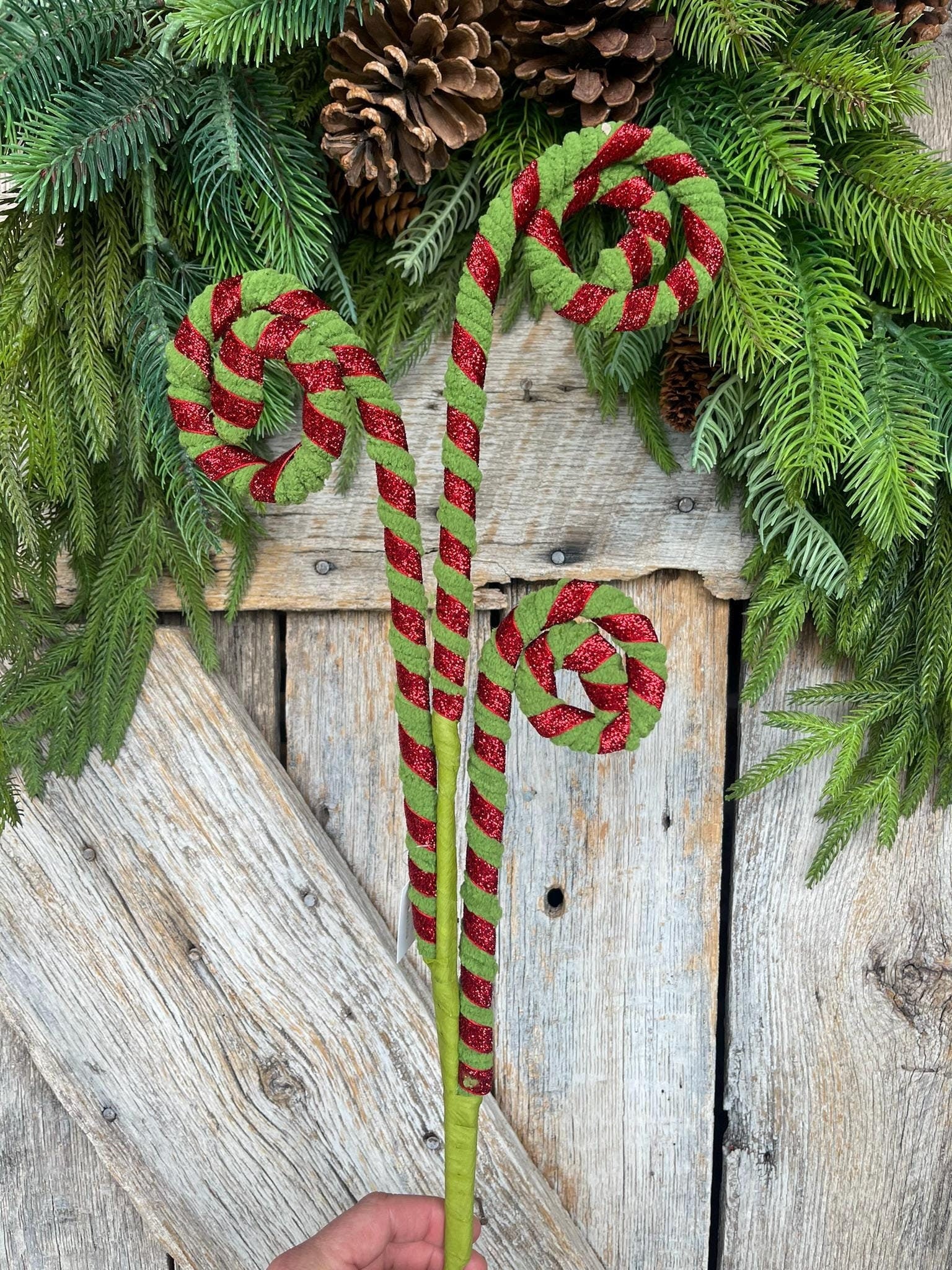28" Red Green Curly Spray, Christmas Curly Spray, Red Green Swirl Spray