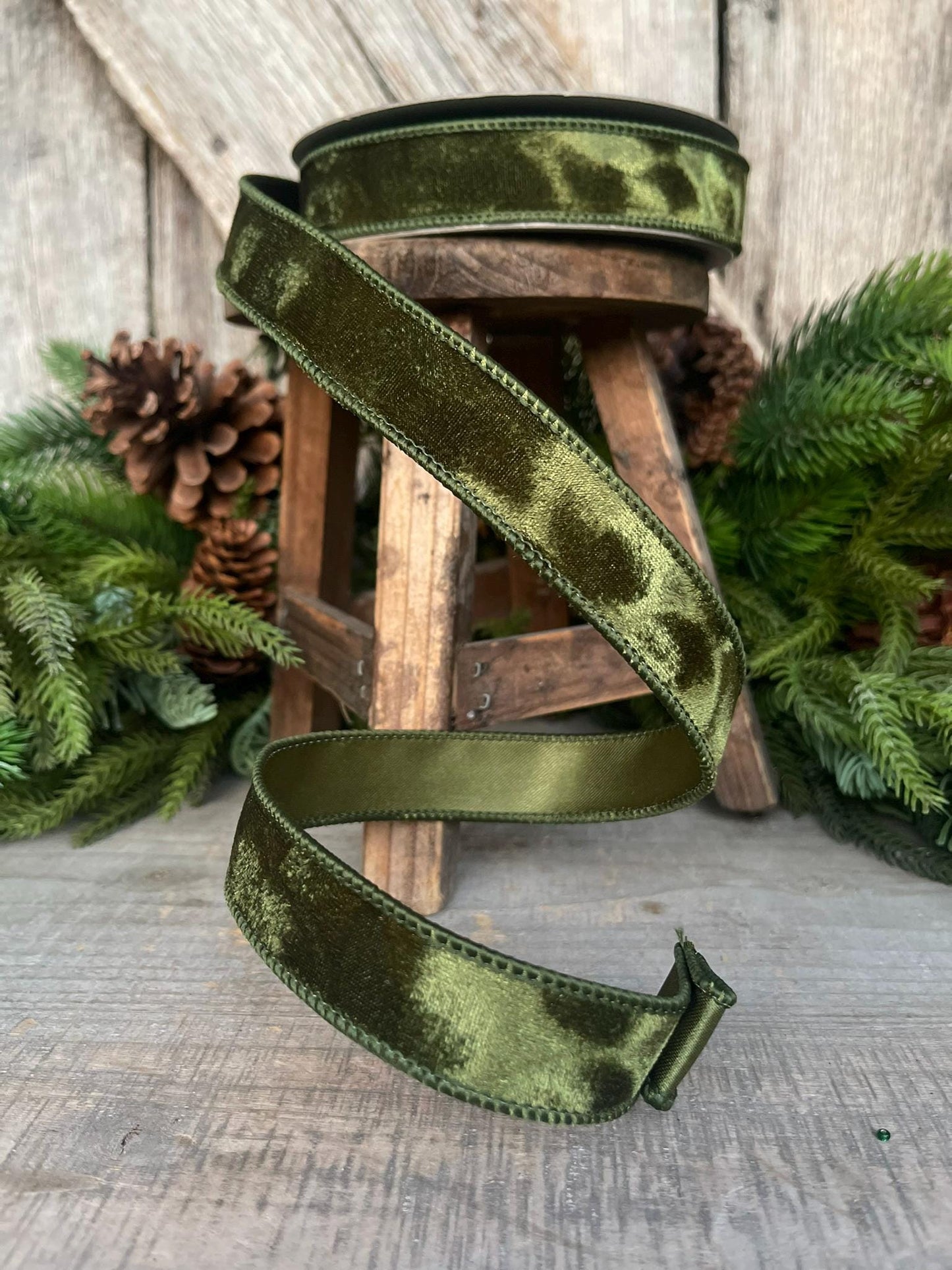 1" Forest Green Velvet Ribbon, Farrisilk Ribbon, Wired Ribbon