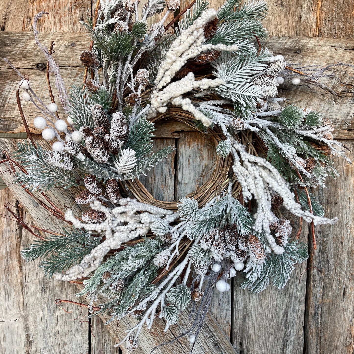 24" Snowy Flocked Wreath,Flocked Front Door Wreath,Christmas Wreath, Artificial Wreath, Christmas Front Door,Pine Wreath,Christmas Farmhouse