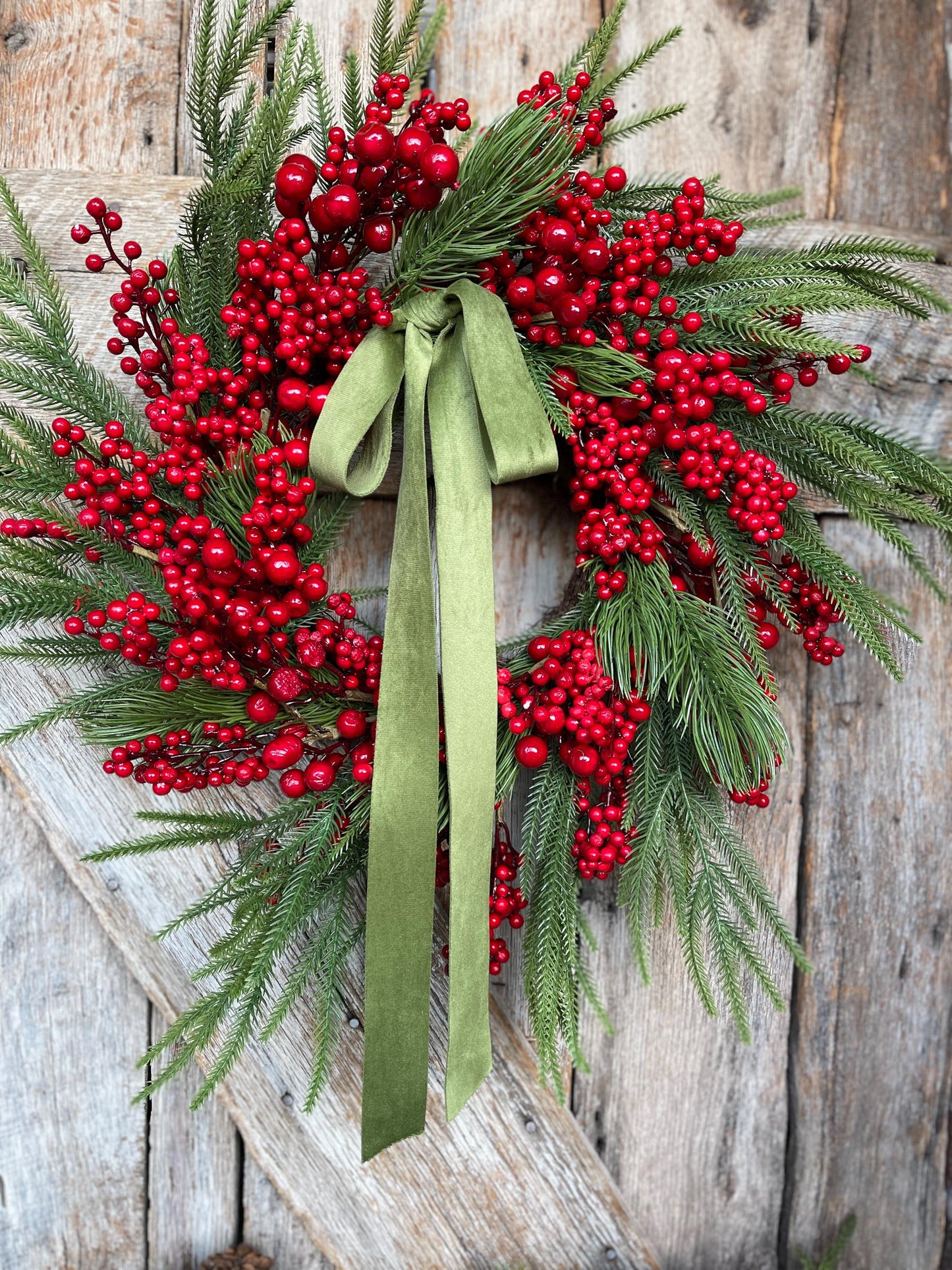 24" Christmas Red Berry Wreath, Cranberry Wreath, Red Wreath
