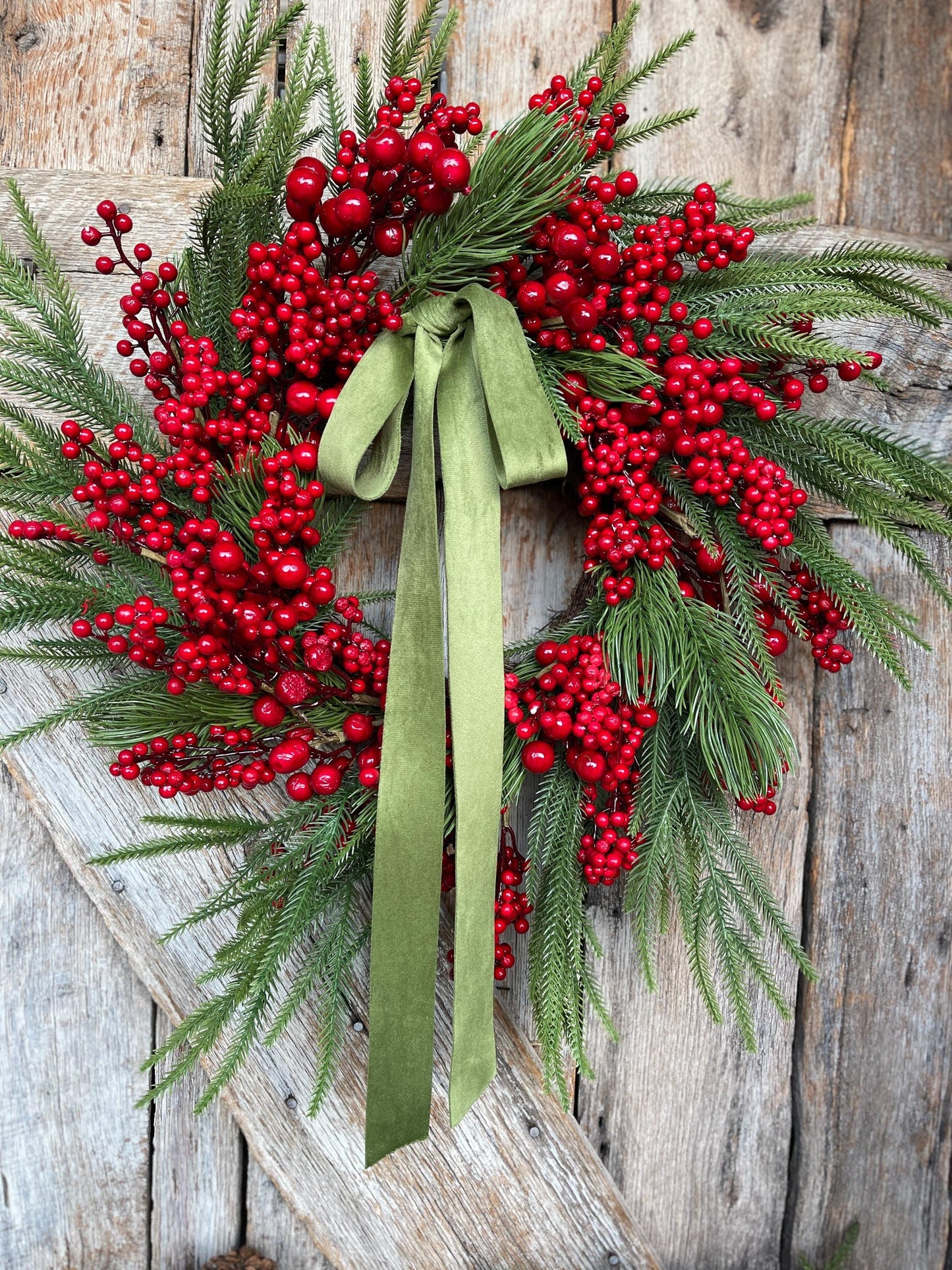 24" Christmas Red Berry Wreath, Cranberry Wreath, Red Wreath