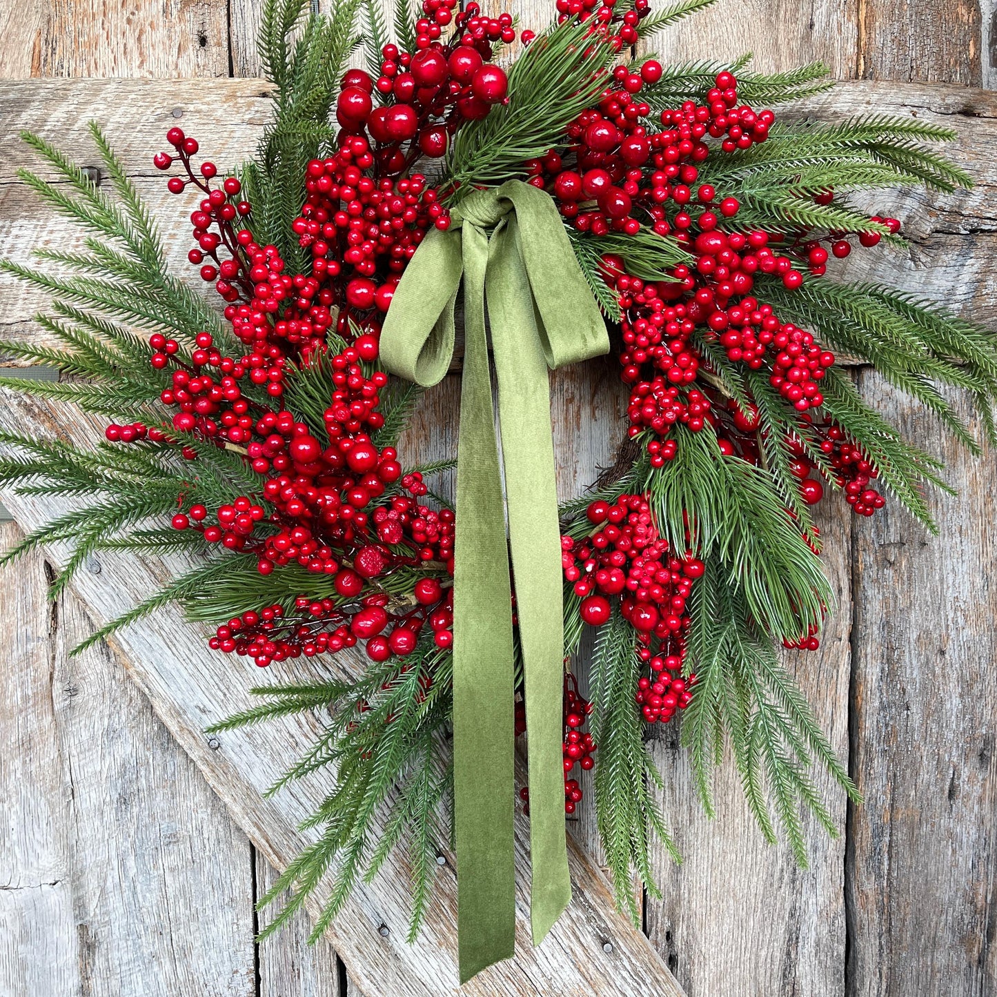 24" Christmas Red Berry Wreath, Cranberry Wreath, Red Wreath