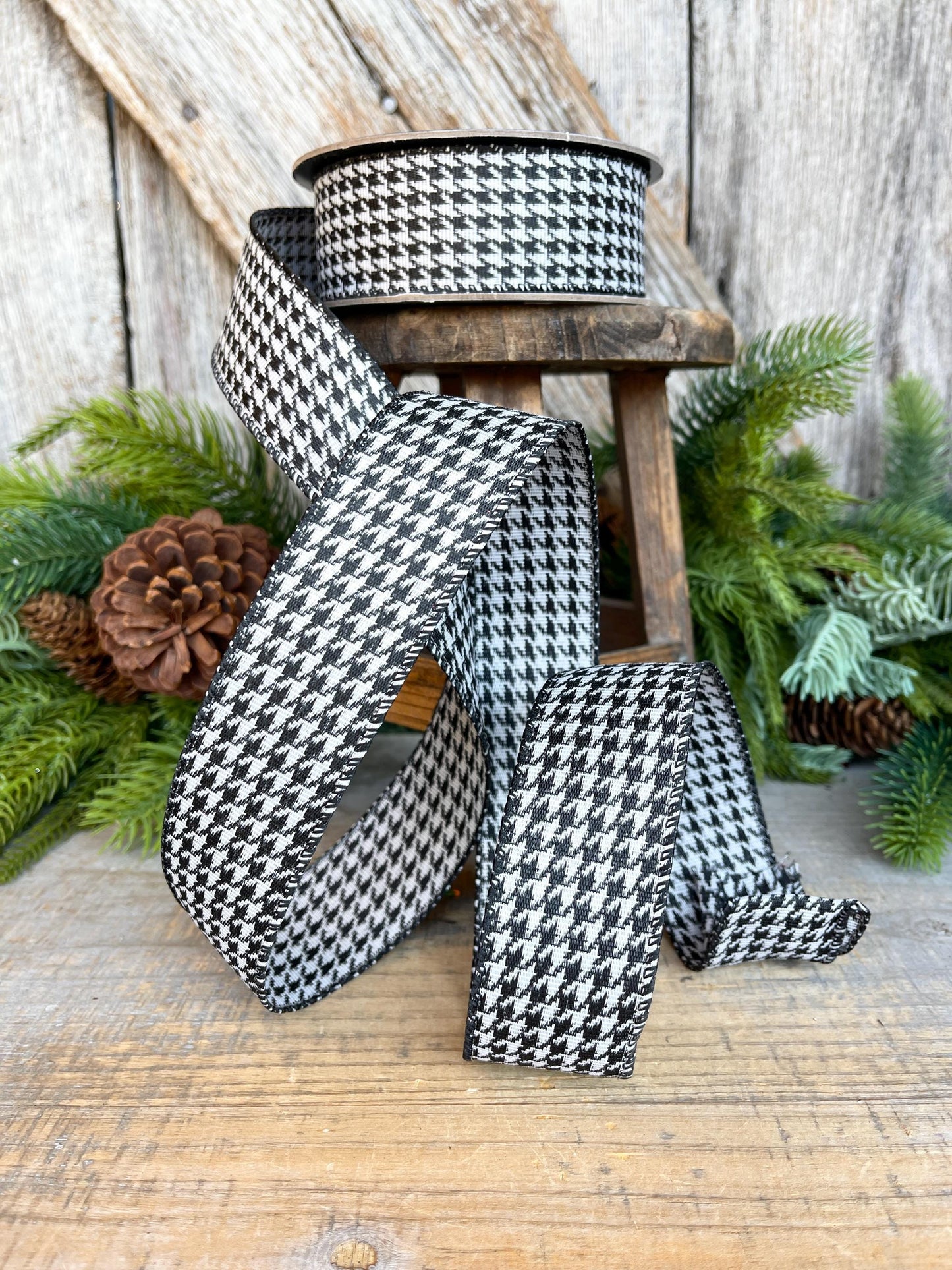 1.5" Black and White Houndstooth ribbon, Christmas Ribbon, Gift Wrap Ribbon