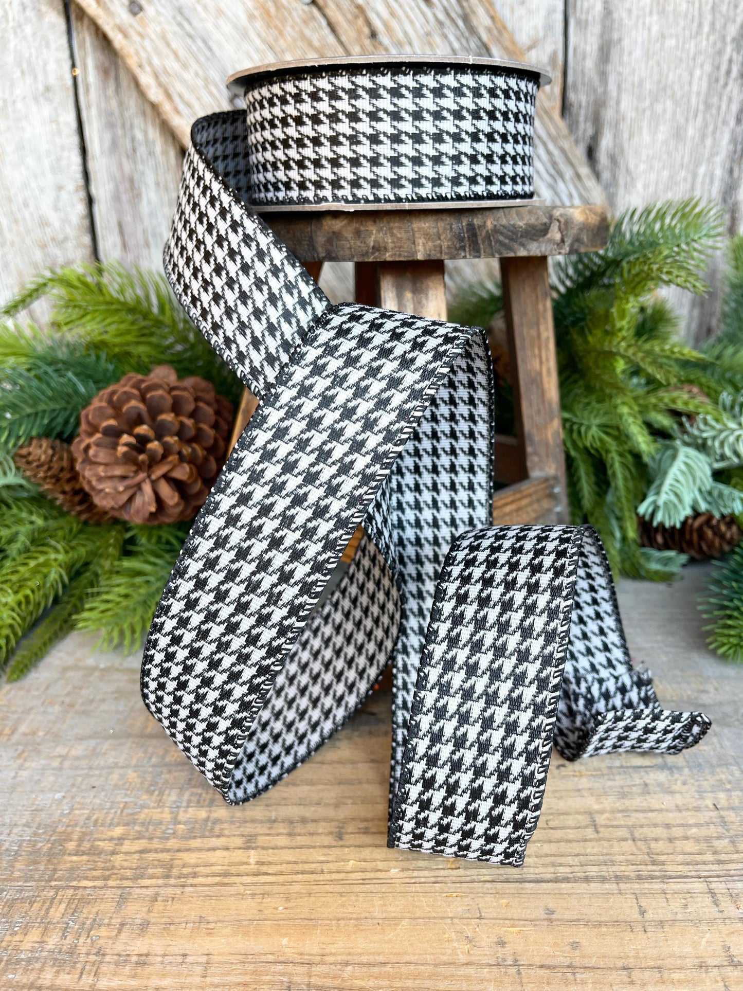1.5" Black and White Houndstooth ribbon, Christmas Ribbon, Gift Wrap Ribbon