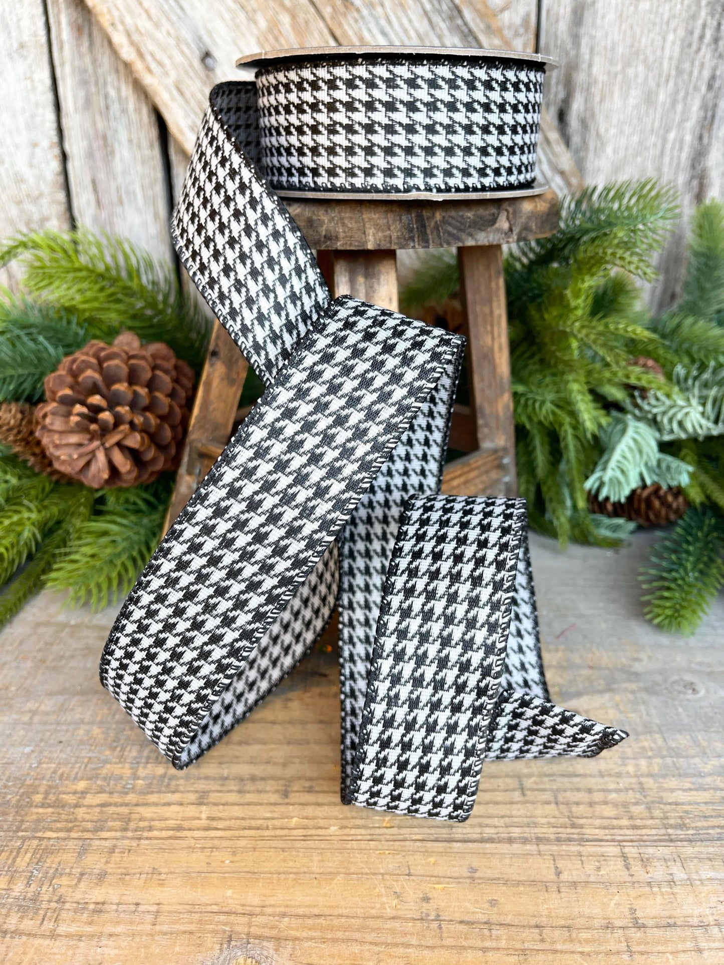1.5" Black and White Houndstooth ribbon, Christmas Ribbon, Gift Wrap Ribbon