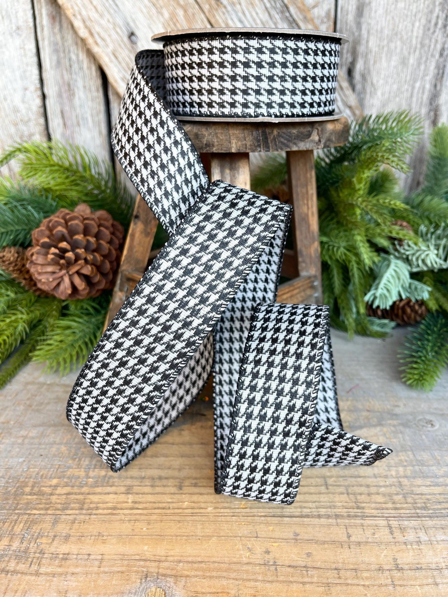 1.5" Black and White Houndstooth ribbon, Christmas Ribbon, Gift Wrap Ribbon