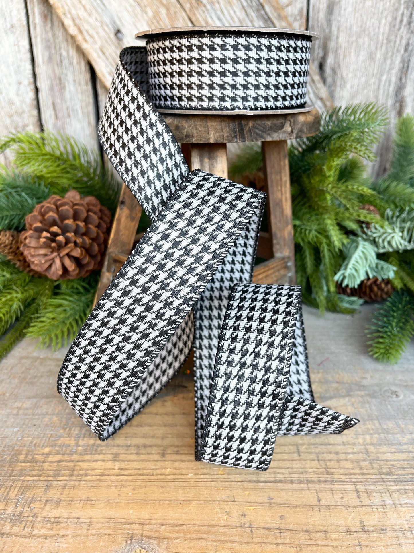 1.5" Black and White Houndstooth ribbon, Christmas Ribbon, Gift Wrap Ribbon