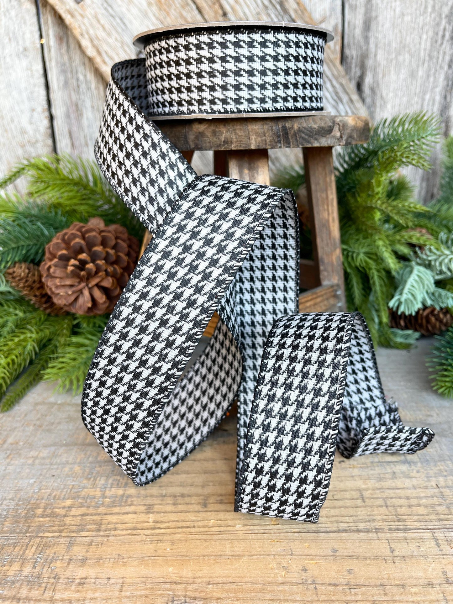 1.5" Black and White Houndstooth ribbon, Christmas Ribbon, Gift Wrap Ribbon