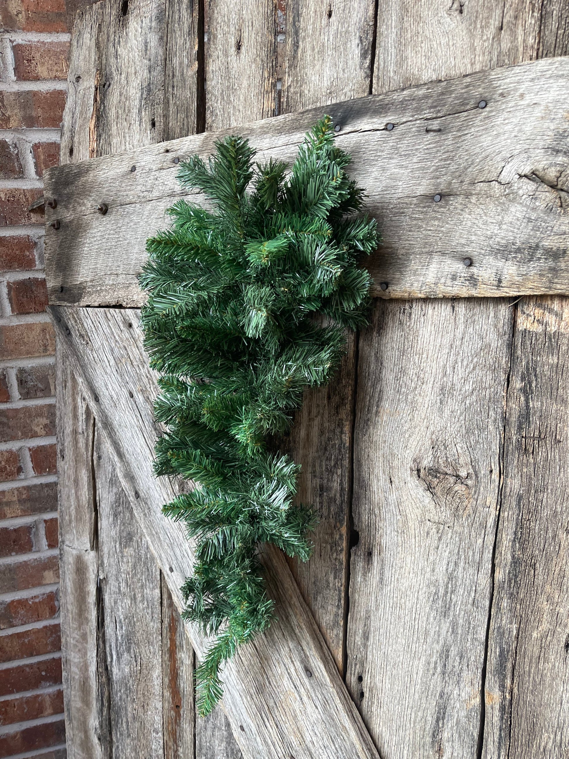 24 inch teardrop swag, pine work form, pine swag
