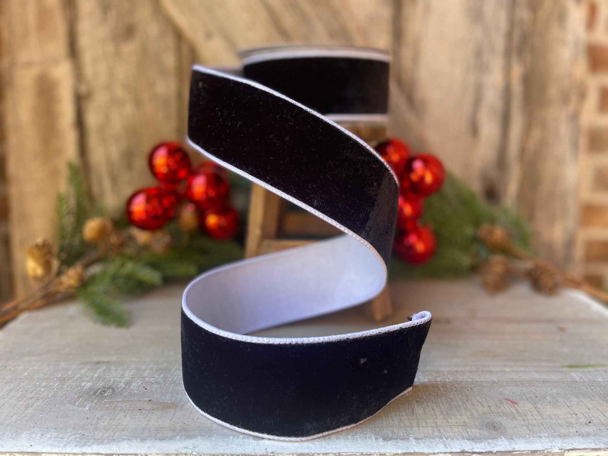Black and white velvet, 2.5" wired black velvet