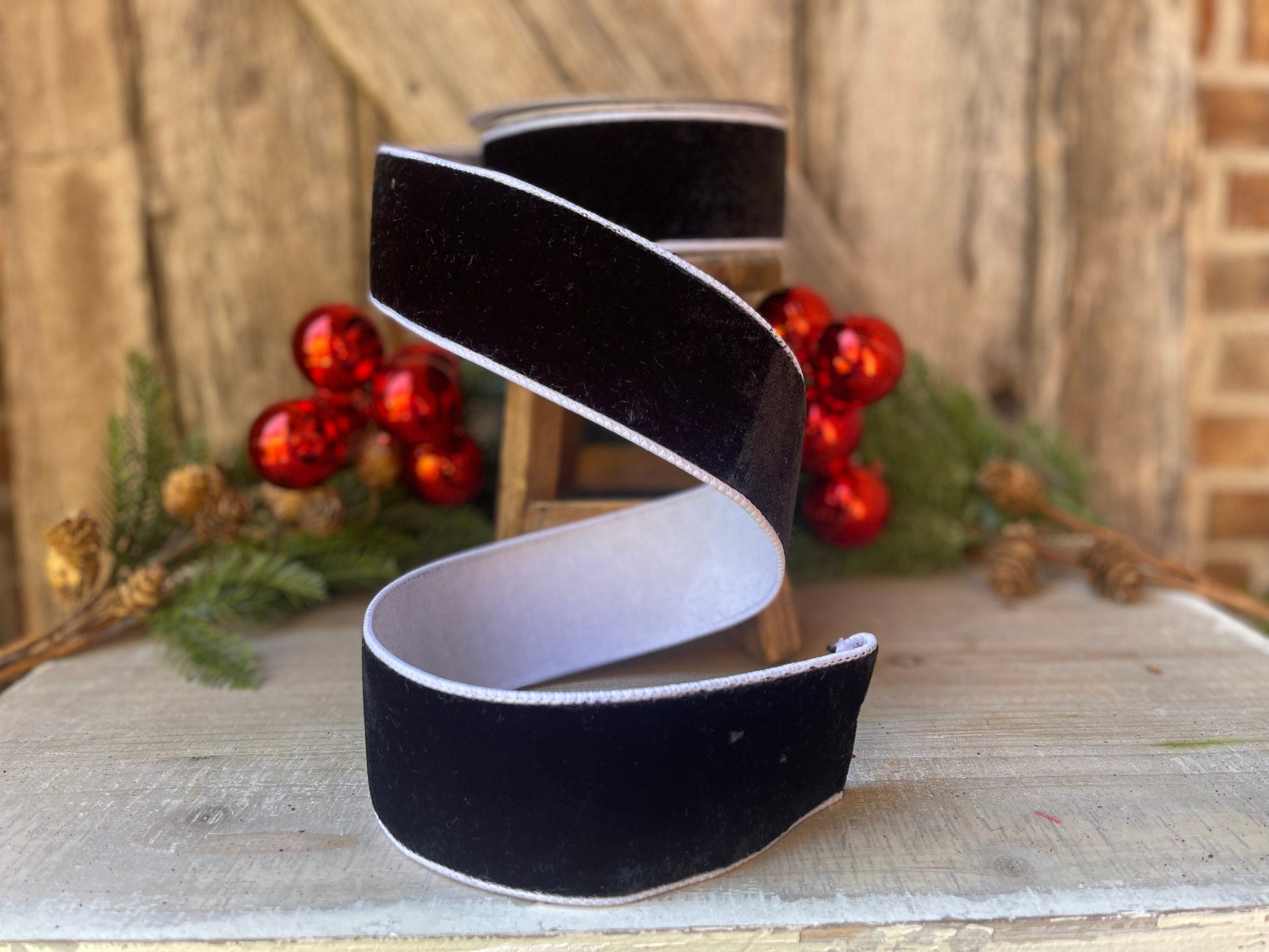 Black and white velvet, 2.5" wired black velvet