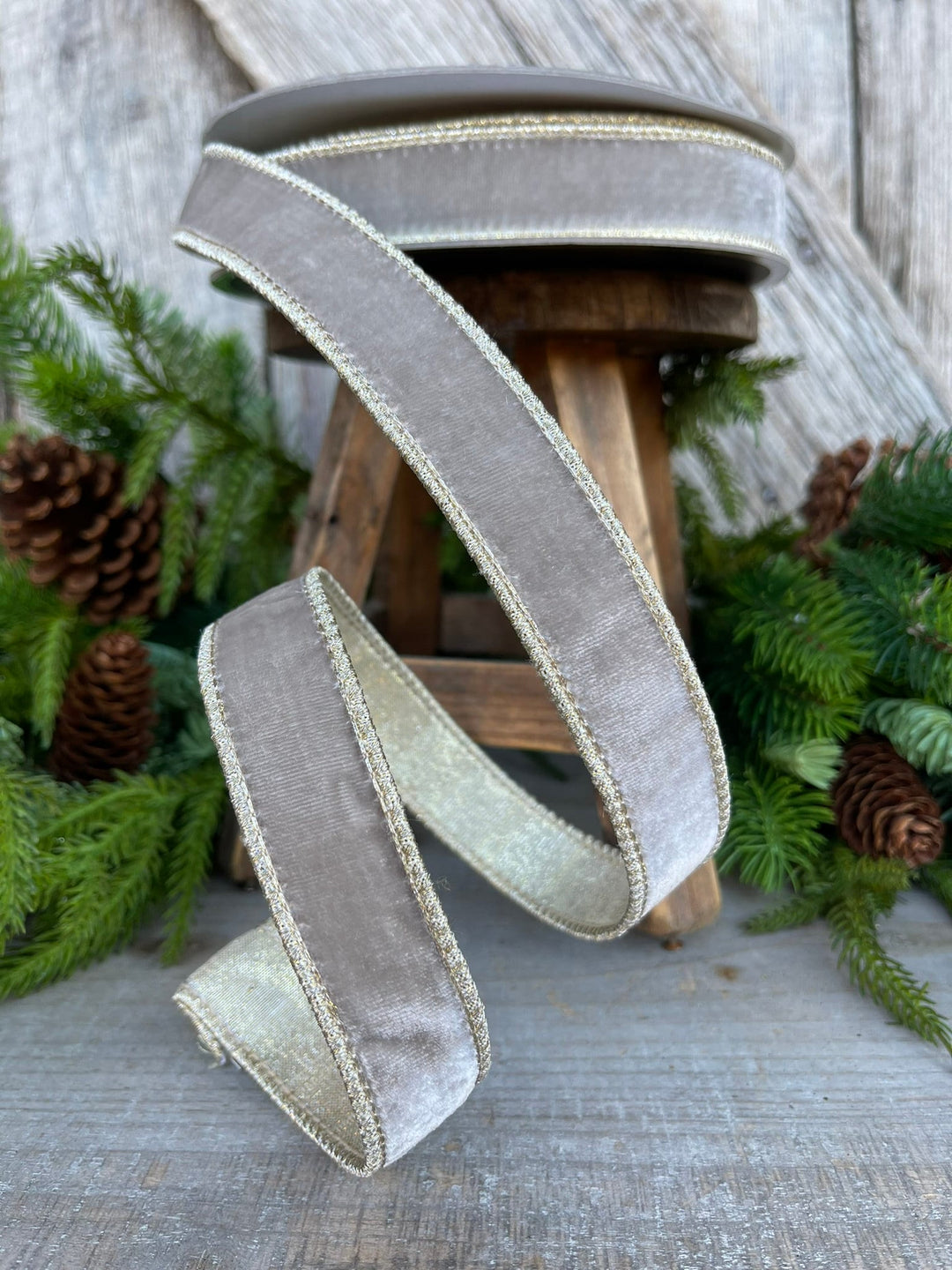 1" Platinum Velvet Luster, Farrisilk Ribbon, Wired Ribbon