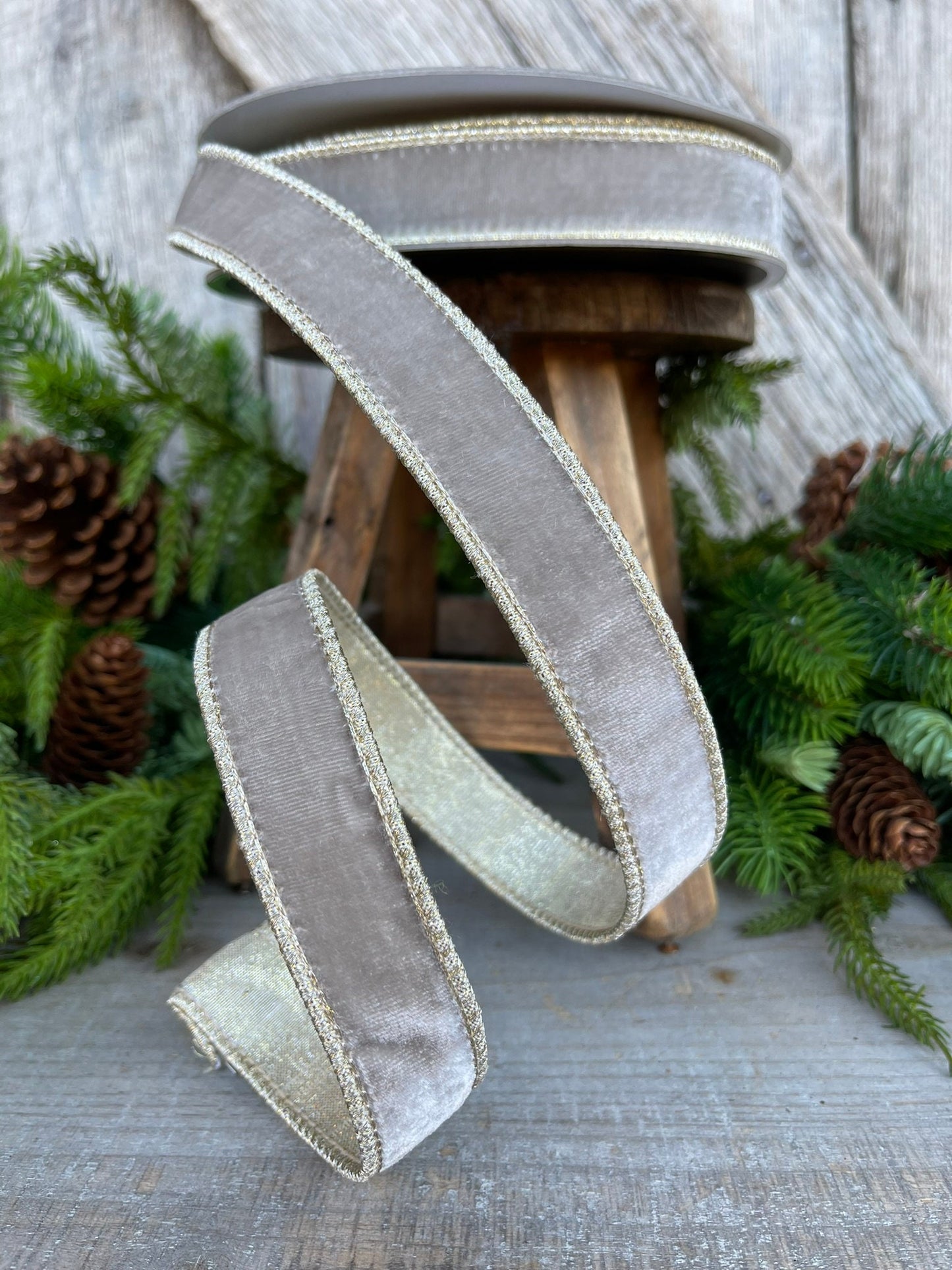 1" Platinum Velvet Luster, Farrisilk Ribbon, Wired Ribbon