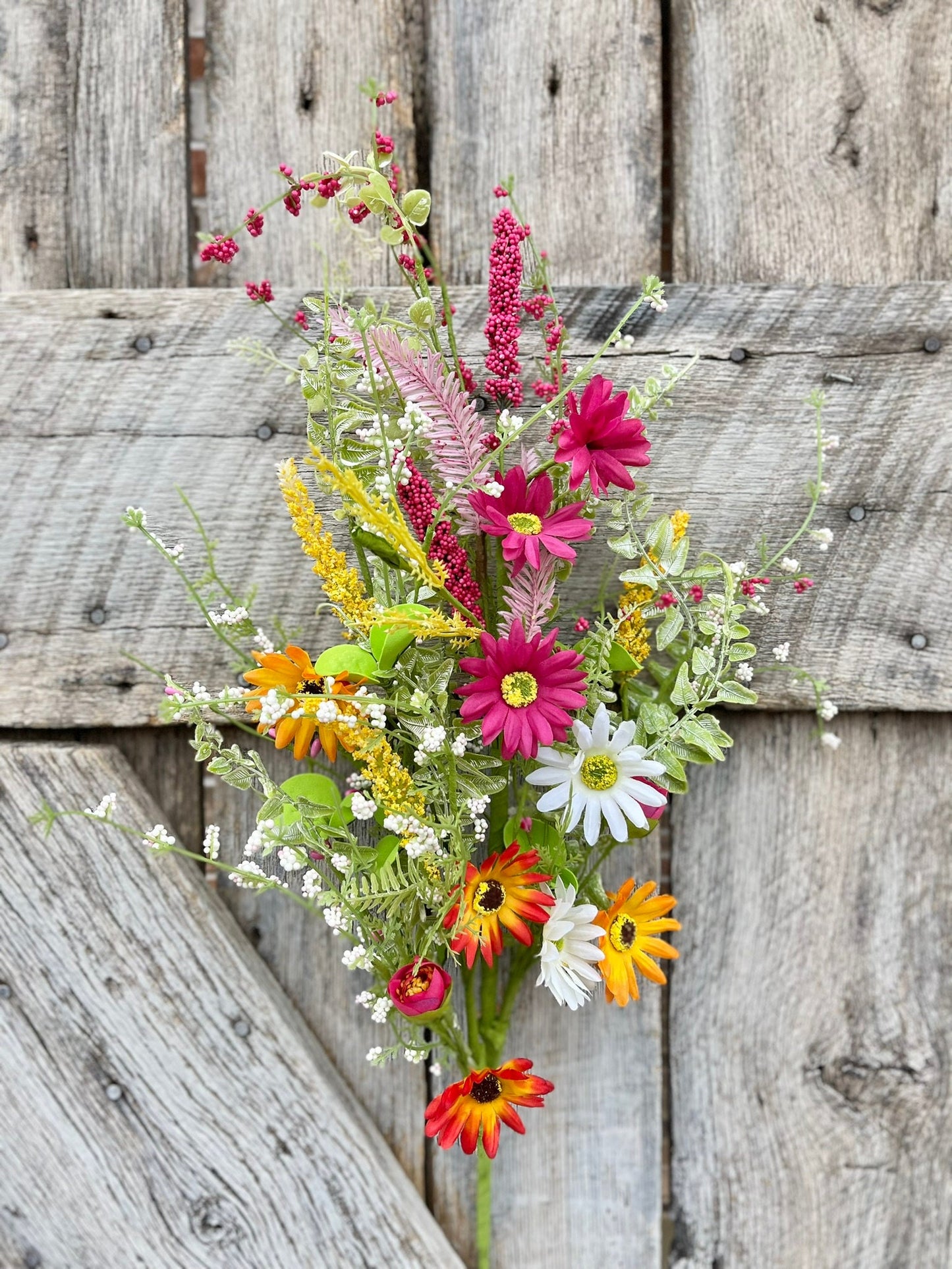 30" Hot Pink Daisy Spray, Bright Floral Spray, Spring FLoral Spray