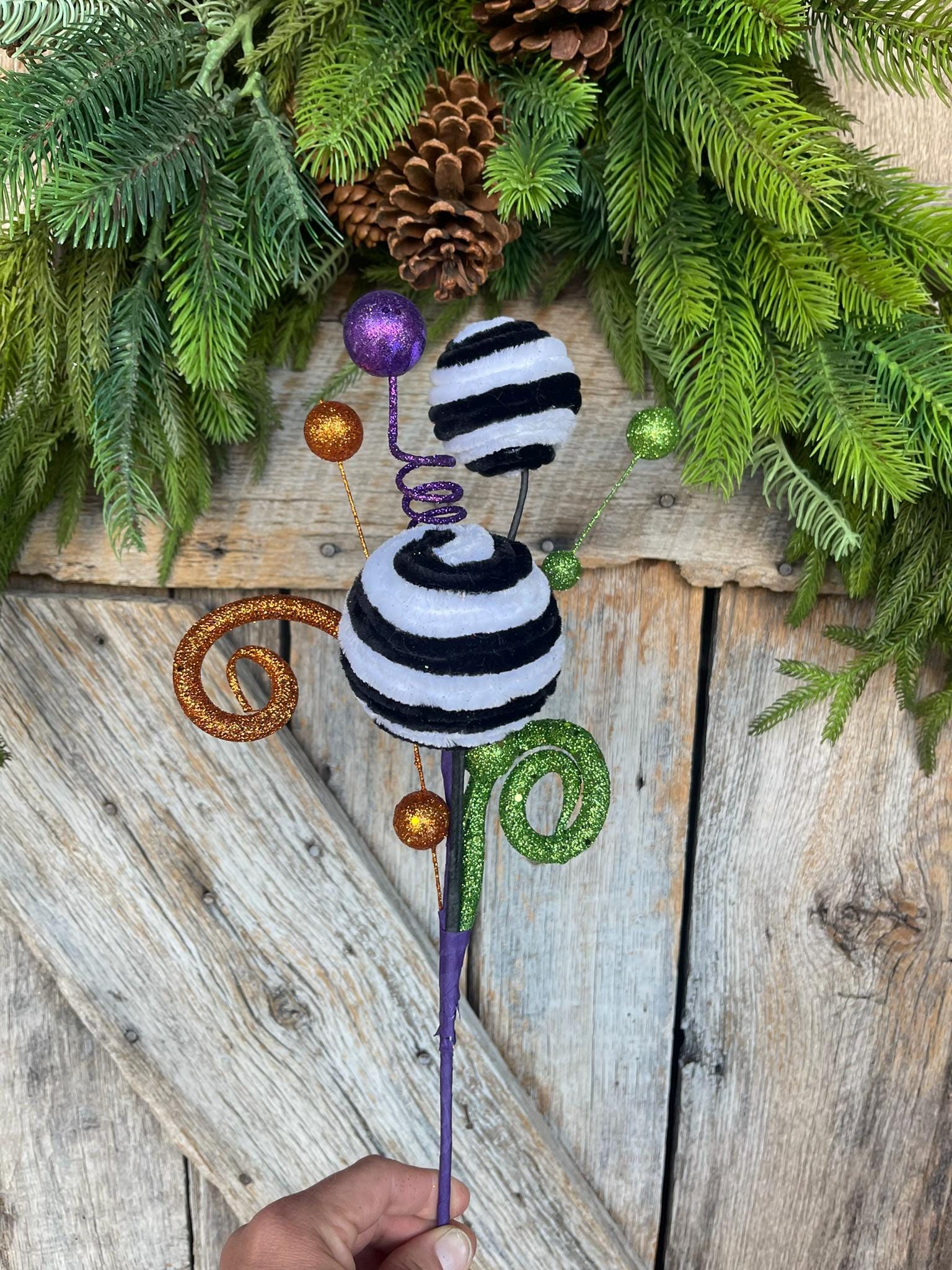 16" Black White Ball Spray, Halloween, Black White Ball Pick Spray