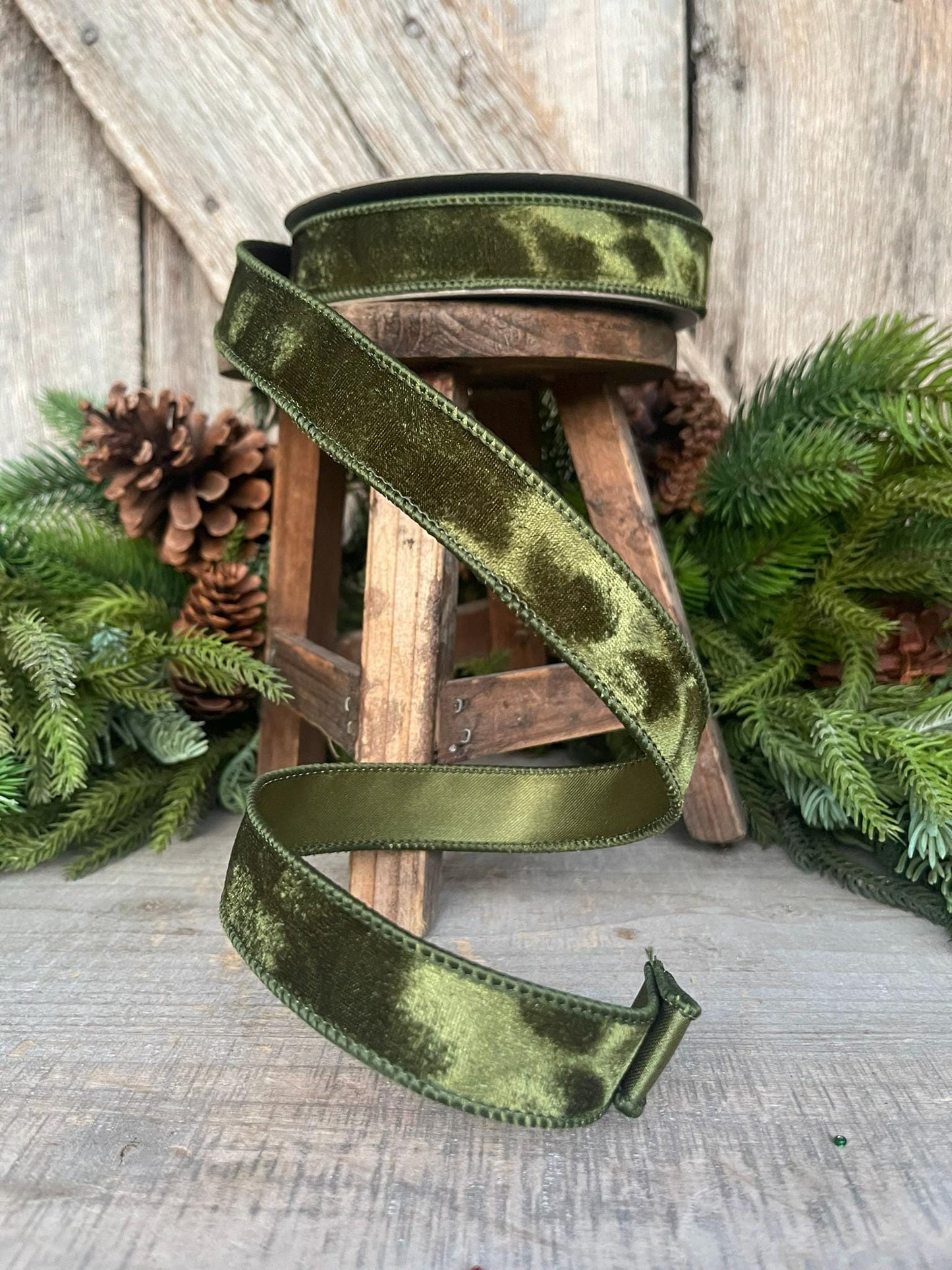 1" Forest Green Velvet Ribbon, Farrisilk Ribbon, Wired Ribbon