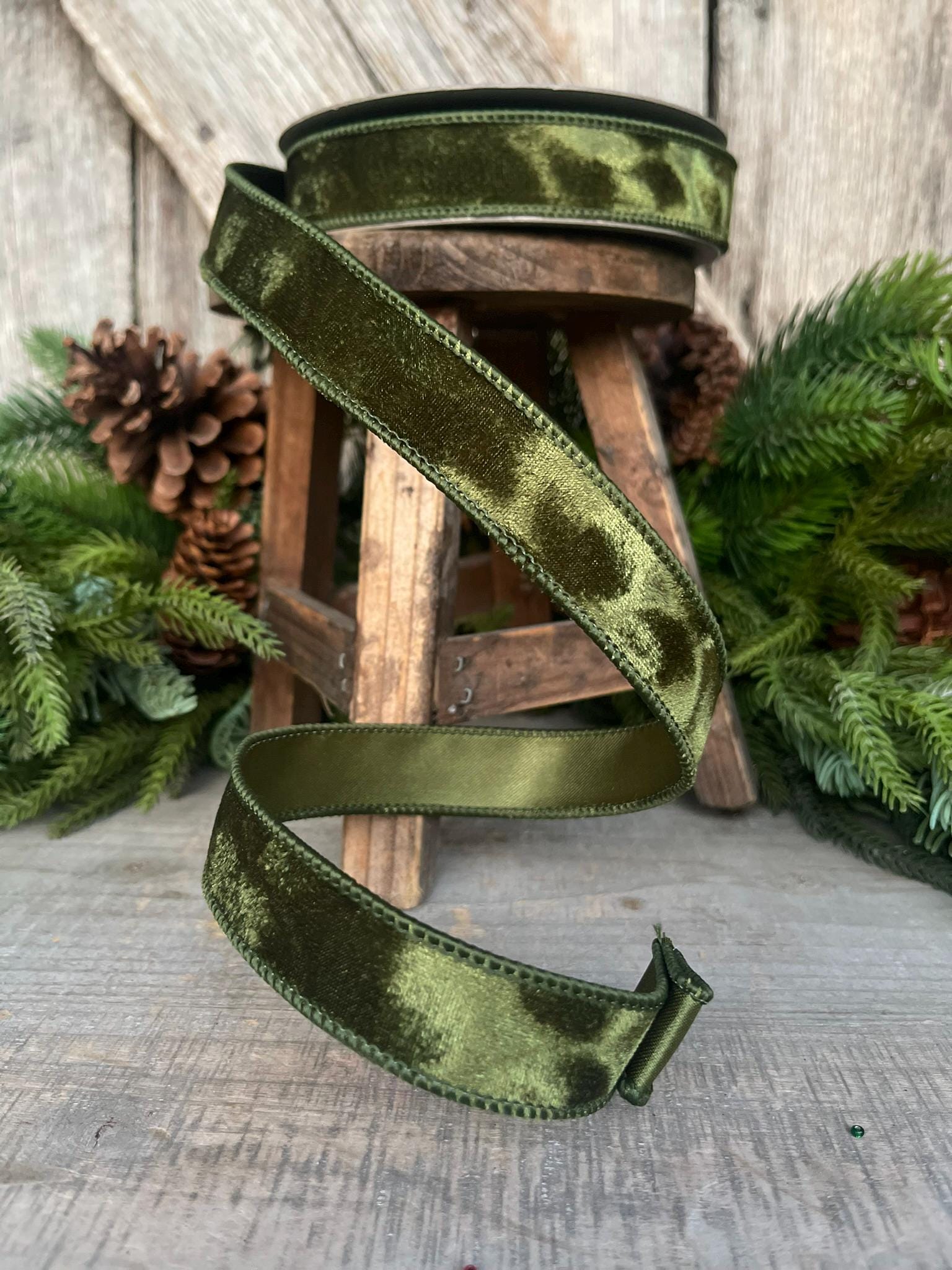 1" Forest Green Velvet Ribbon, Farrisilk Ribbon, Wired Ribbon