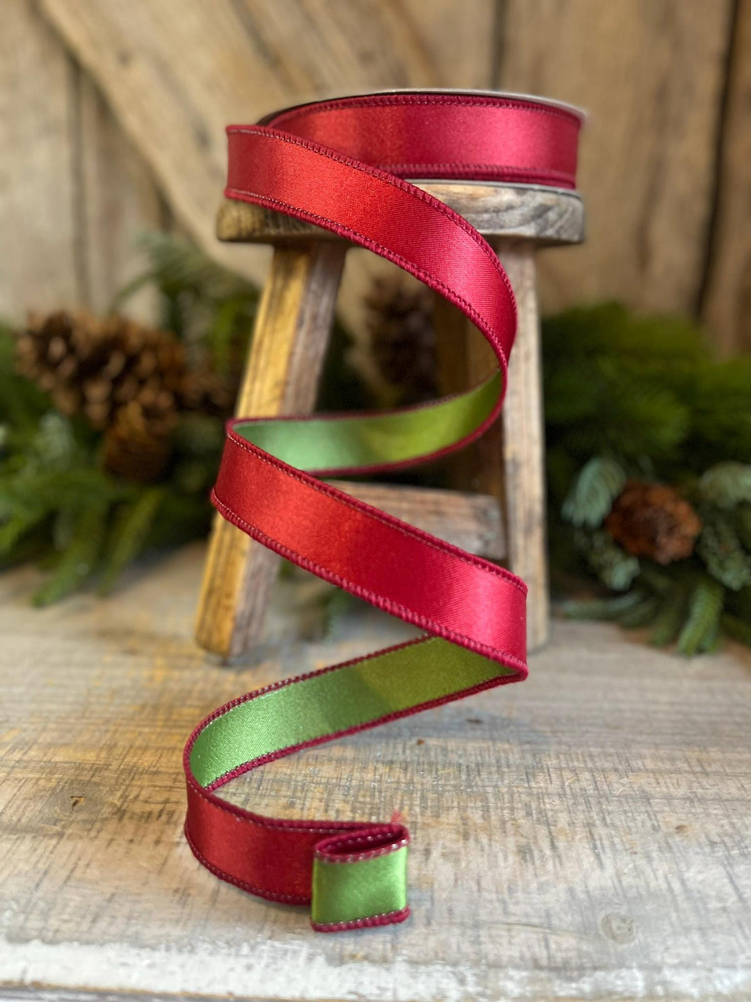 1" Ruby Green Satin Ribbon, Farrisilk Ribbon, Wired Ribbon
