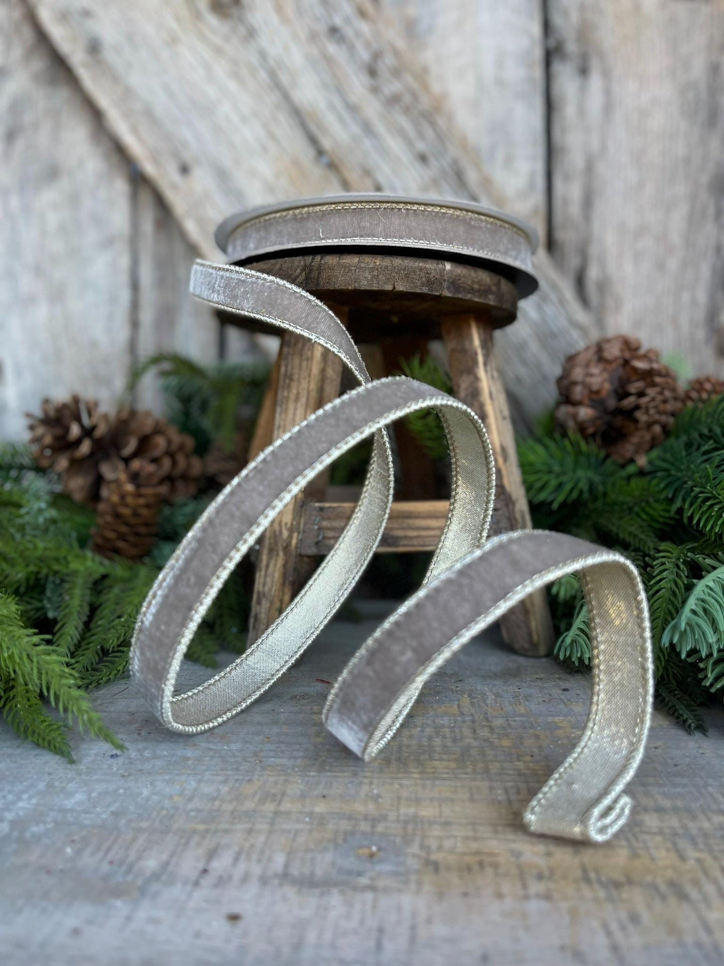 3/4" Platinum Velvet Luster, Farrisilk Ribbon, Wired Ribbon