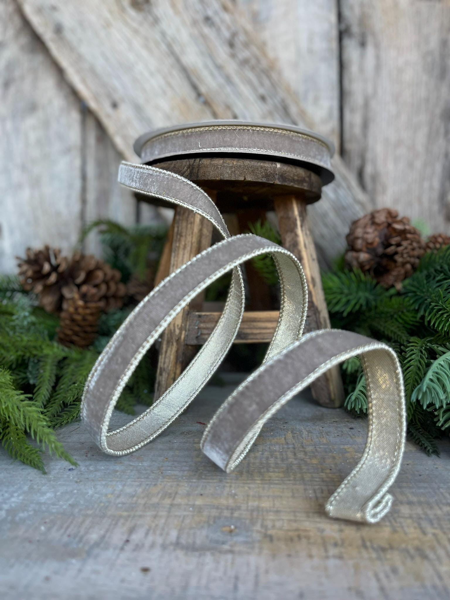 3/4" Platinum Velvet Luster, Farrisilk Ribbon, Wired Ribbon