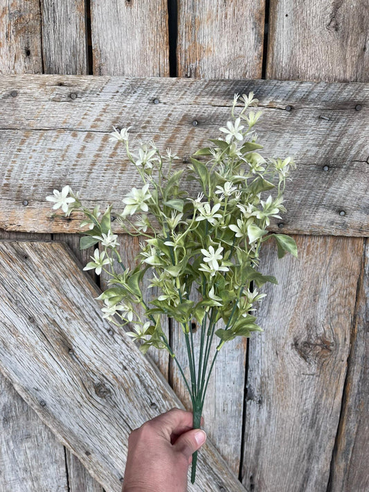 19" White Filler Greenery Bush, Greenery Bush, Filler Bush, Artificial Greenery Bush, Plastic Greenery, 80172