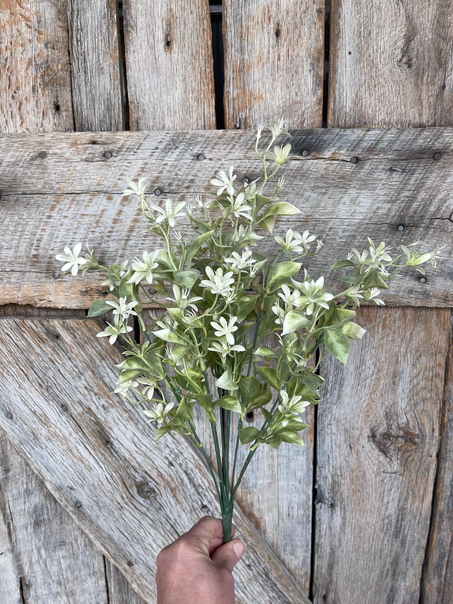 19" White Filler Greenery Bush, Greenery Bush, Filler Bush, Artificial Greenery Bush, Plastic Greenery, 80172