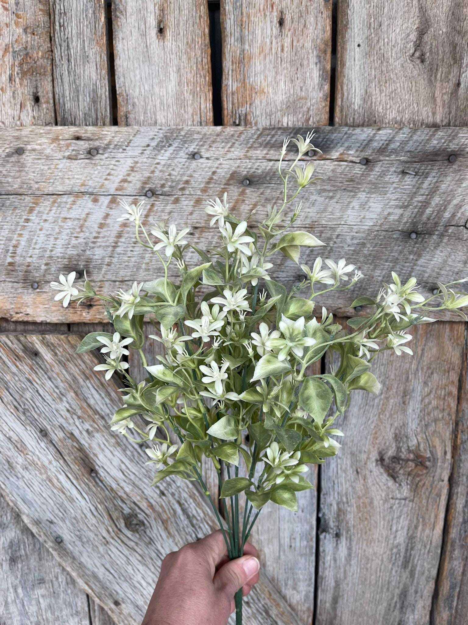 19" White Filler Greenery Bush, Greenery Bush, Filler Bush, Artificial Greenery Bush, Plastic Greenery, 80172