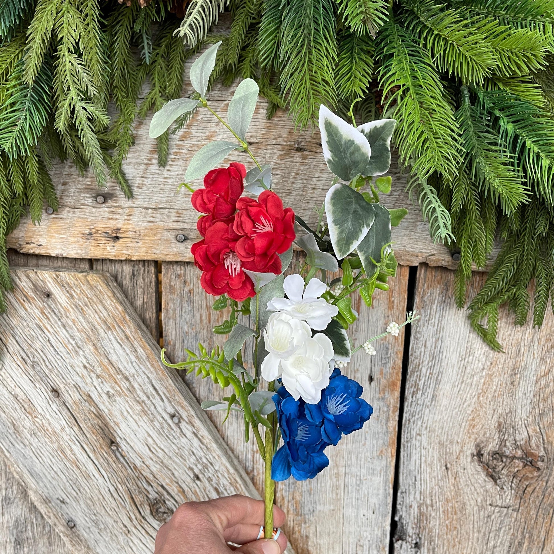 20" Patriotic Hydrangea Bush, Artificial Floral Bush, Red White Blue Floral, Floral Stem, Wreath Supply, Floral Supply,Patriotic Decor,64040