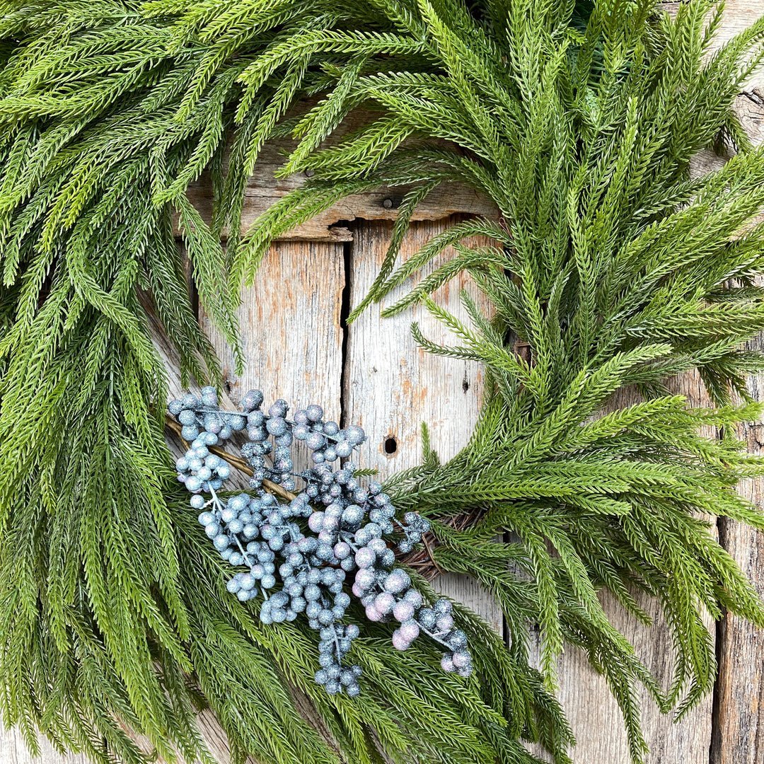 18" Frosted Blueberry Spray, Winter Blueberry Picks &amp; Stems