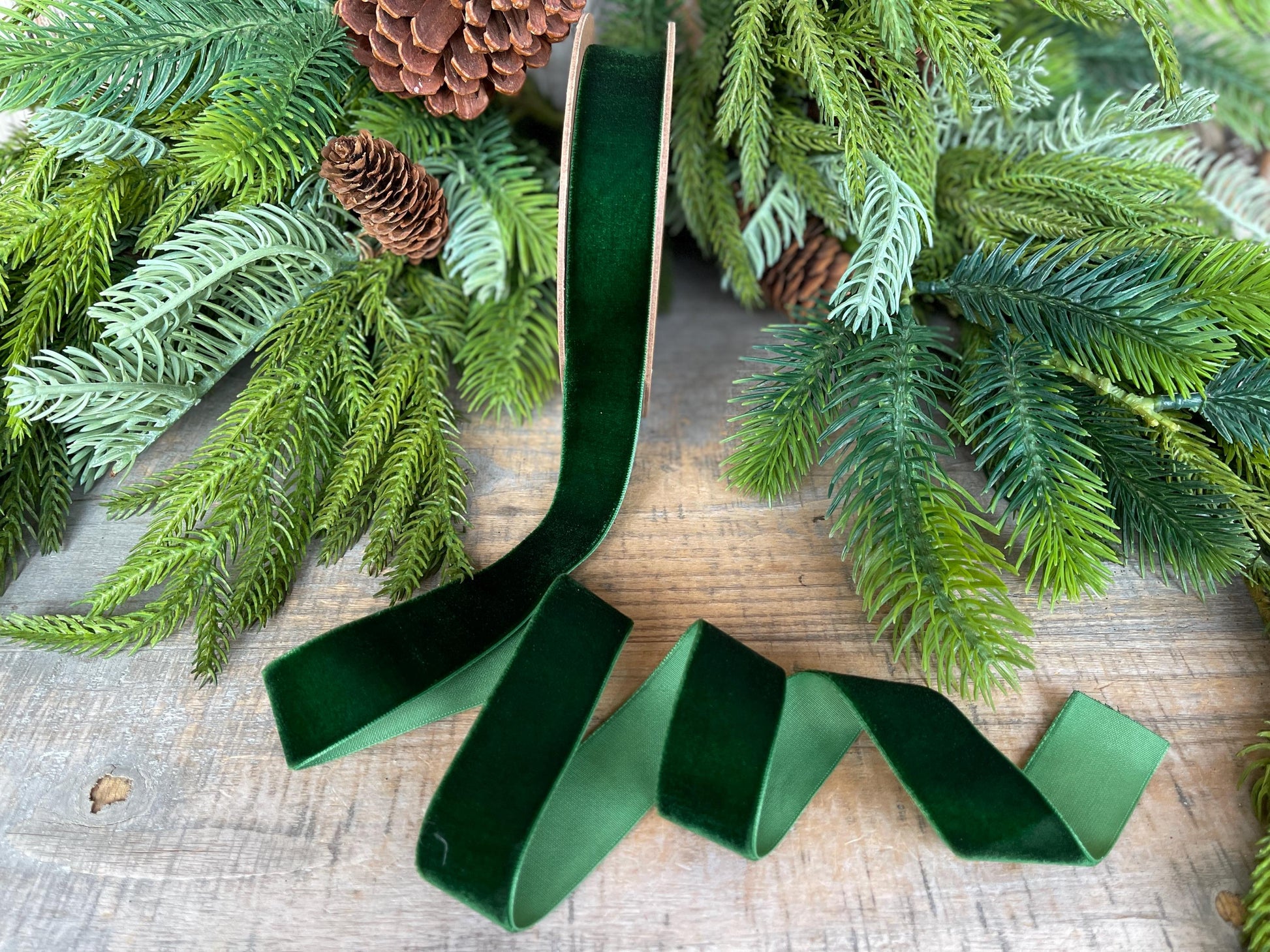 1” Emerald Green Velvet Ribbon, Unwired Ribbon, Christmas ribbon, Dark Green Velvet Ribbon