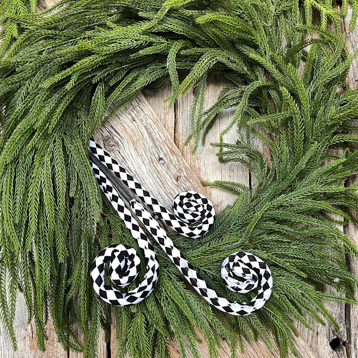 Harlequin Curly Spray: Black &amp; White Curly Stem - 30"