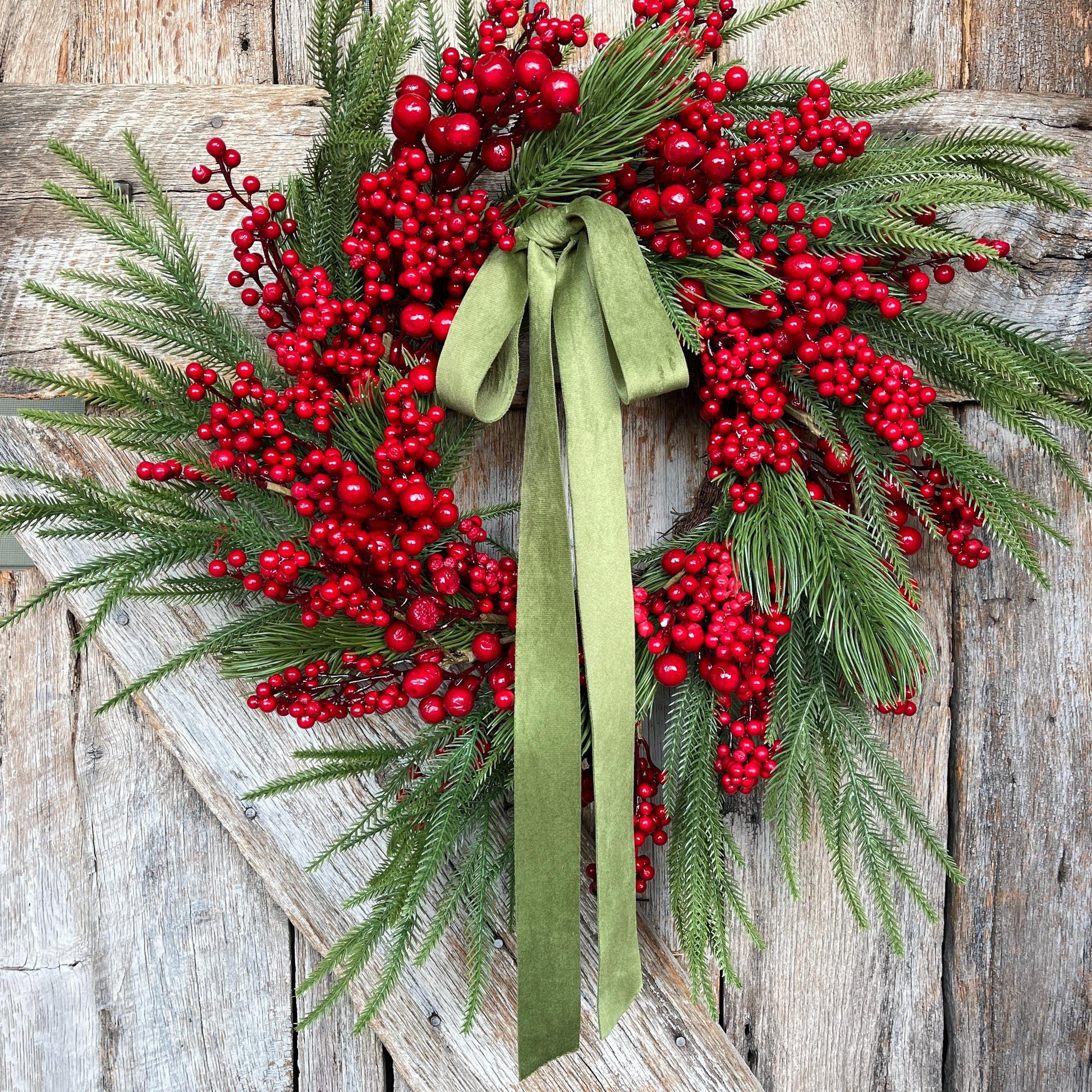 24" Christmas Red Berry Wreath, Cranberry Wreath, Red Wreath