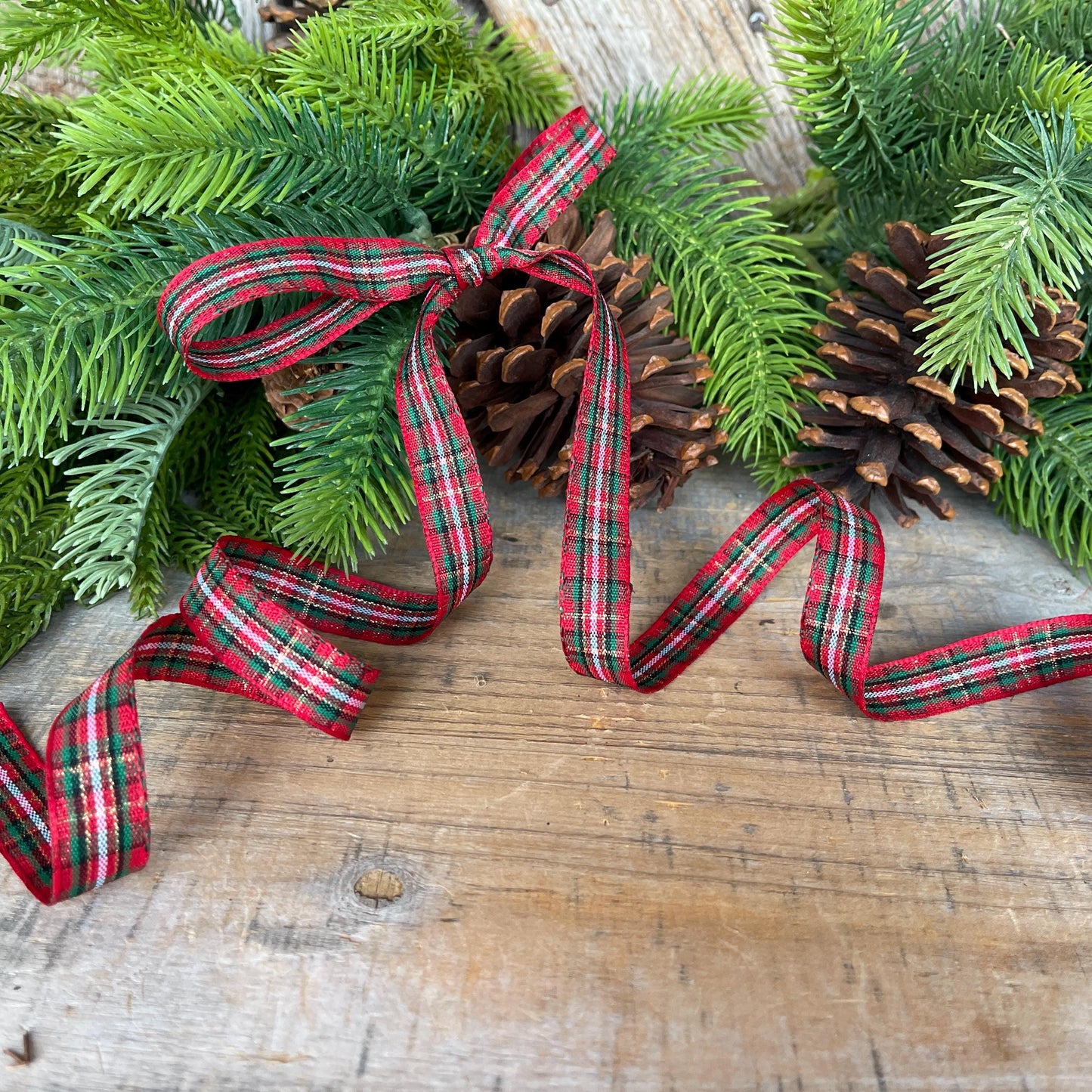 5/8" Traditional CHristmas Plaid, Unwired RIbbon, Gift wrap ribbon, #3 ribbon