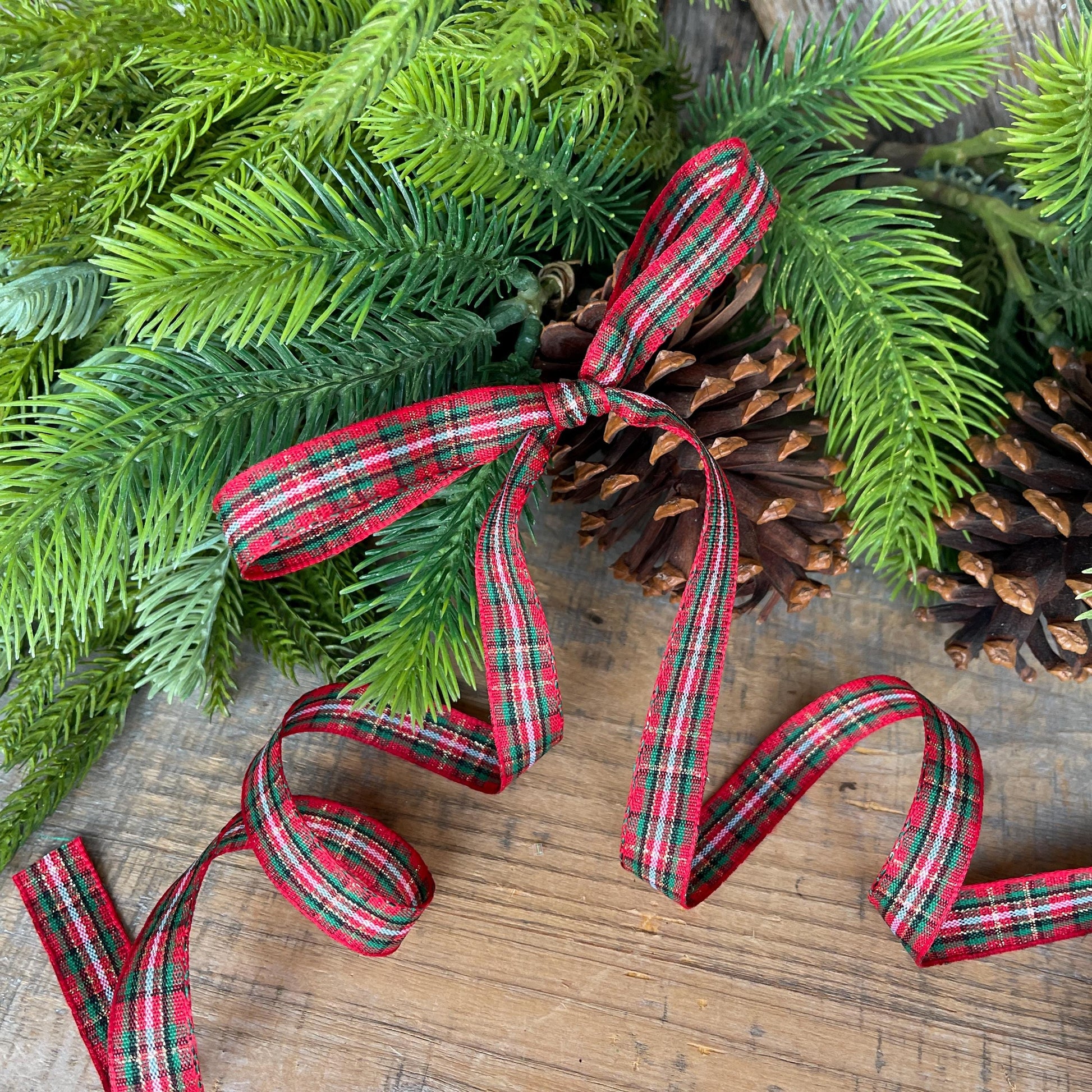 5/8" Traditional CHristmas Plaid, Unwired RIbbon, Gift wrap ribbon, #3 ribbon