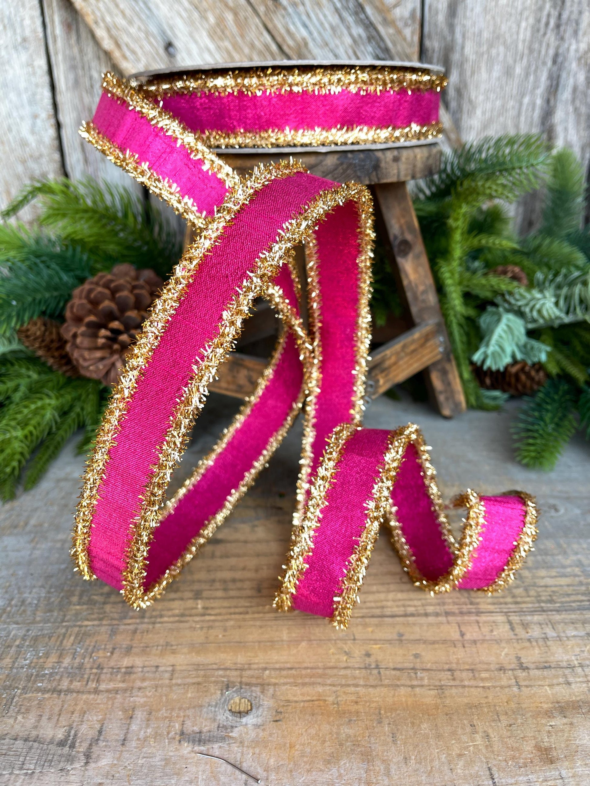 1" Hot Pink & Gold Ribbon, Christmas Ribbon, Farrisilk ribbon, 1" x 10 yards, RK790-15, RK790-15