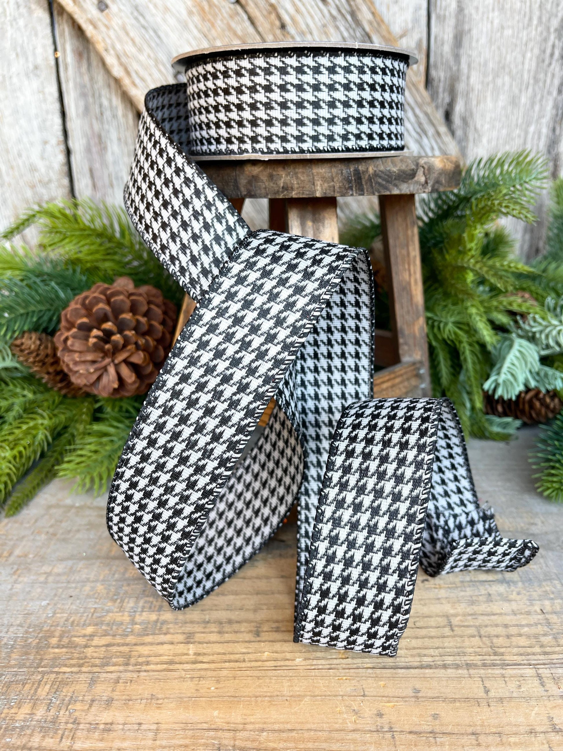 1.5" Black and White Houndstooth ribbon, Christmas Ribbon, Gift Wrap Ribbon