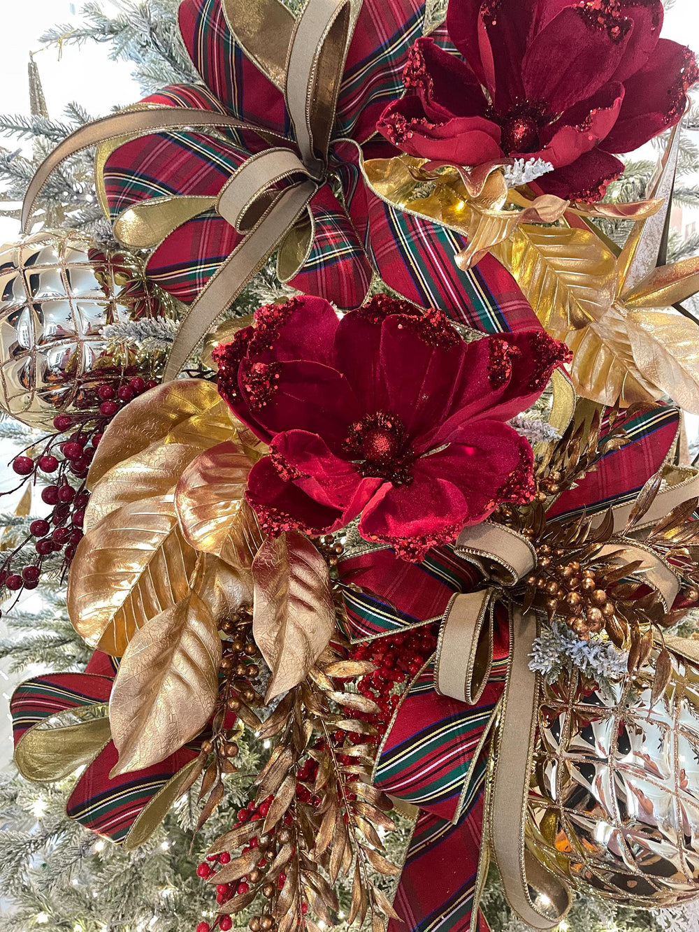 28" Metallic Gold Magnolia Leaf Spray, Christmas Tree Spray