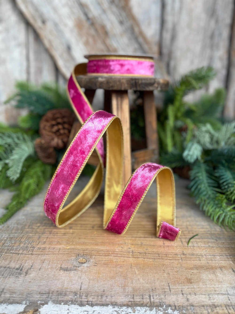 1" Fuchsia Pink Velvet Wired Ribbon with Gold Backing
