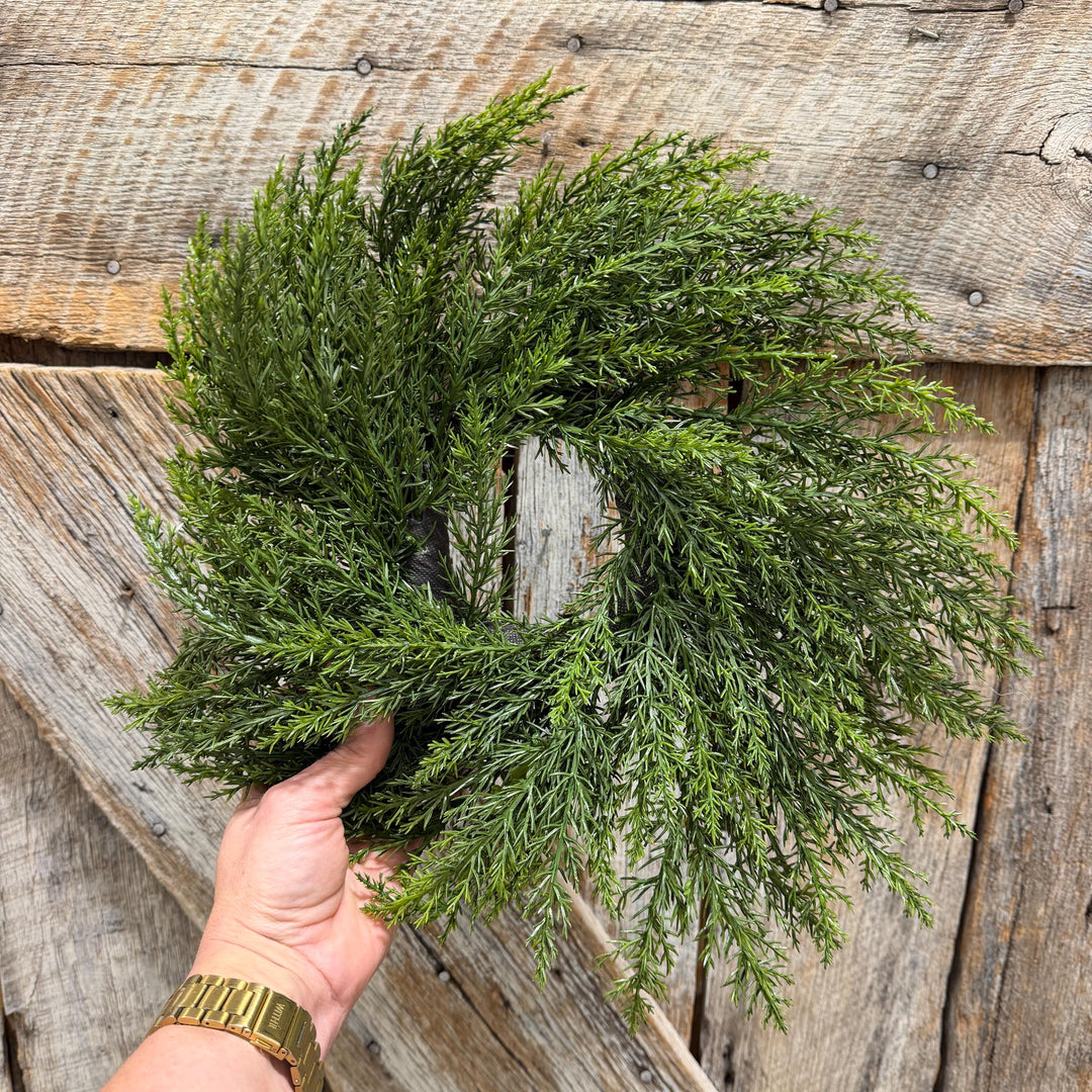 16" Christmas Pine Wreath, Cabinet Wreath, Small Wreath