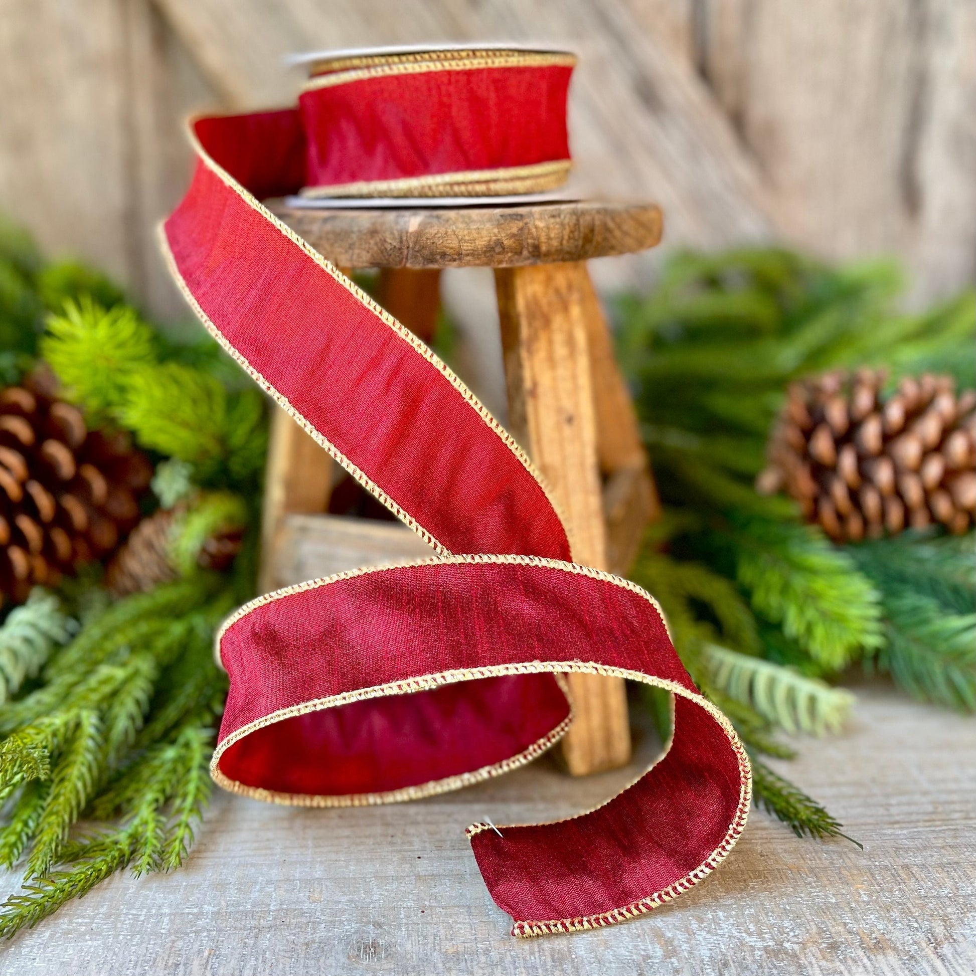1.5 Red and Gold Dupioni Ribbon, Wired Ribbon, Christmas Ribbon – Joycie  Lane Designs
